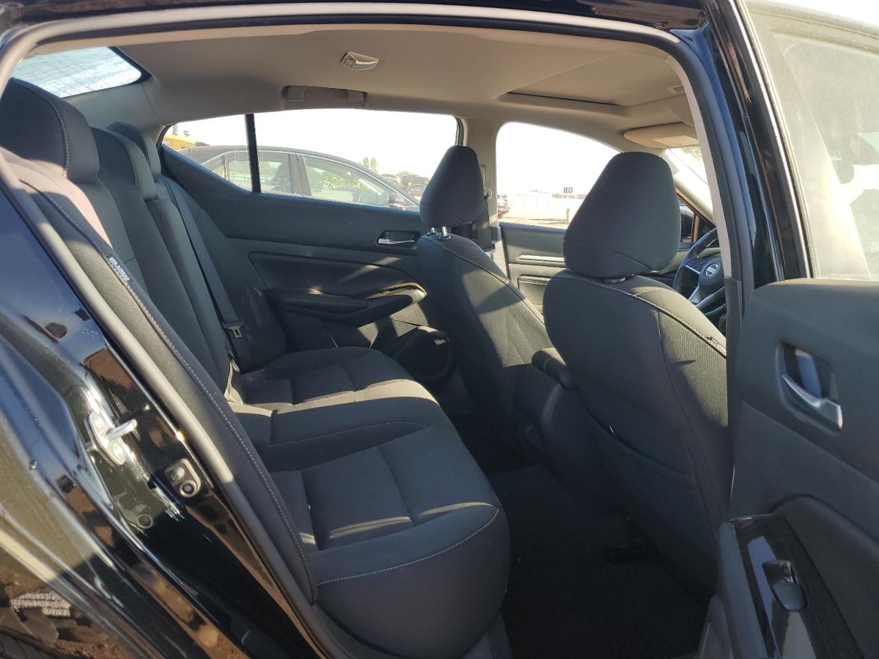 2021 Nissan Altima Sv VIN: 1N4BL4DW8MN411702 Lot: 80900525