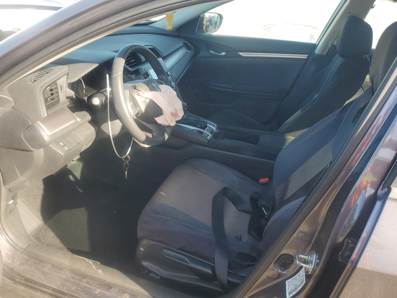 2018 Honda Civic Lx VIN: 19XFC2F52JE003913 Lot: 84708565