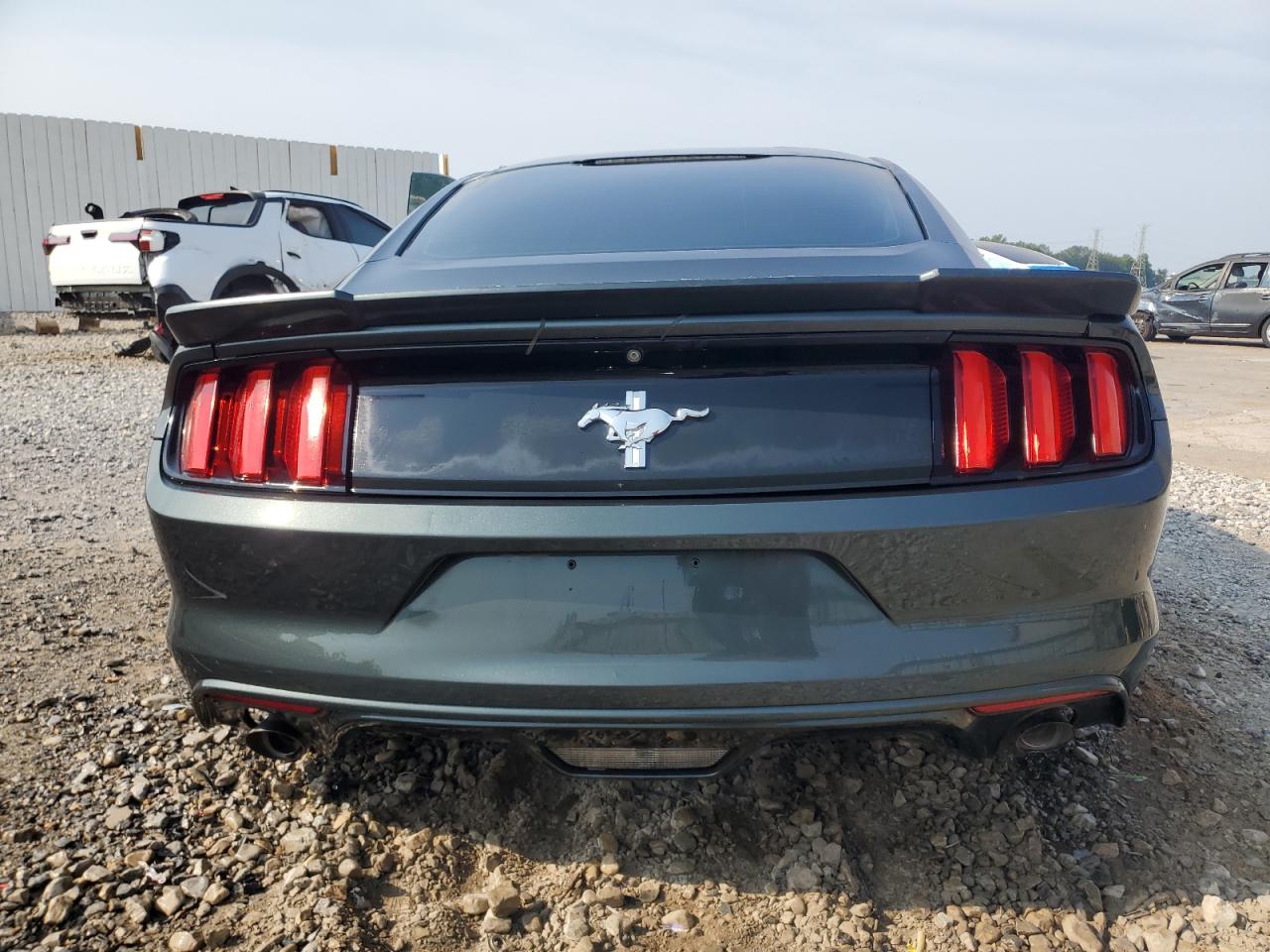 1FA6P8AM0F5384997 2015 Ford Mustang