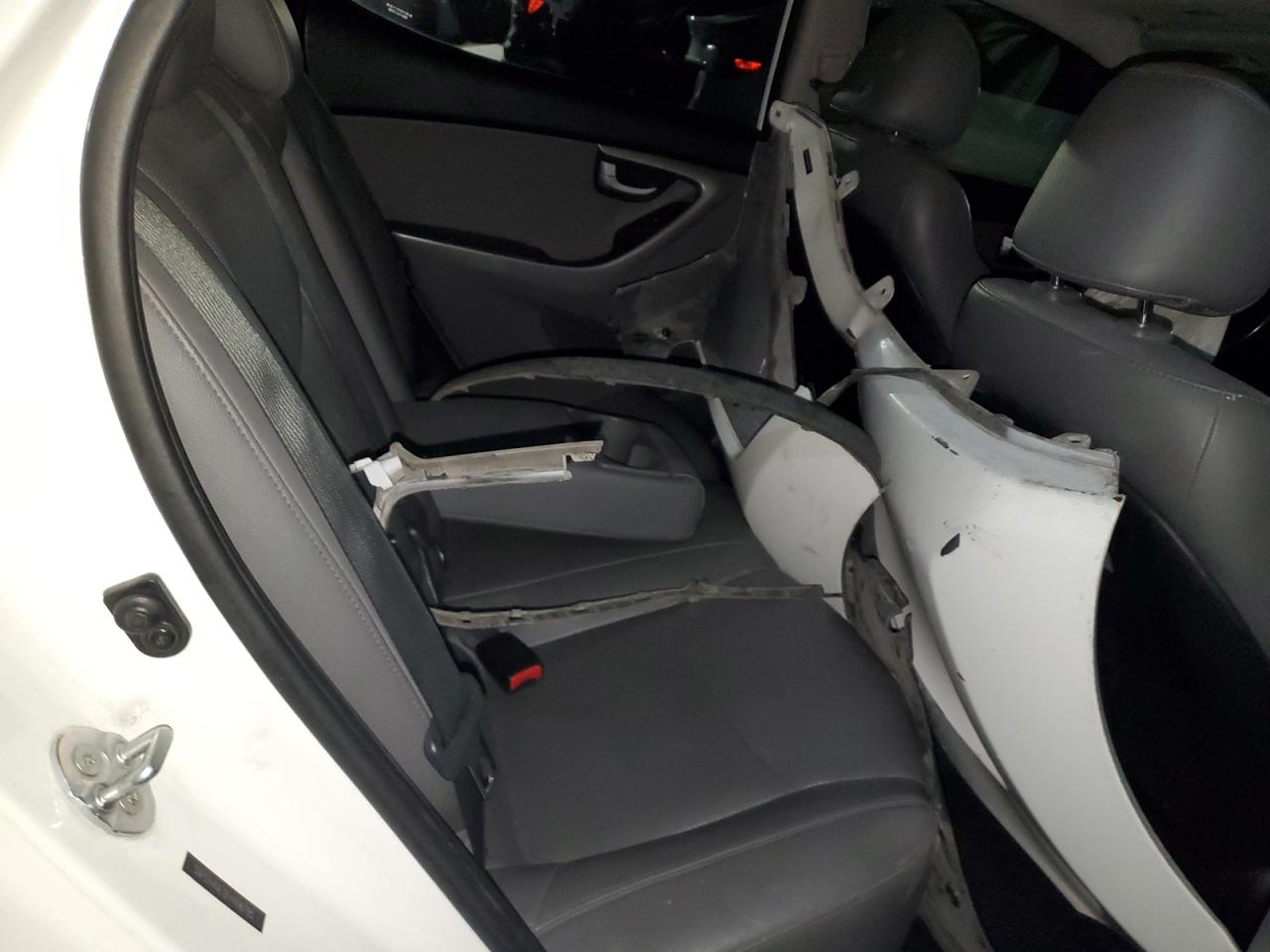 2014 Hyundai Elantra Se VIN: 496195 Lot: 82176545