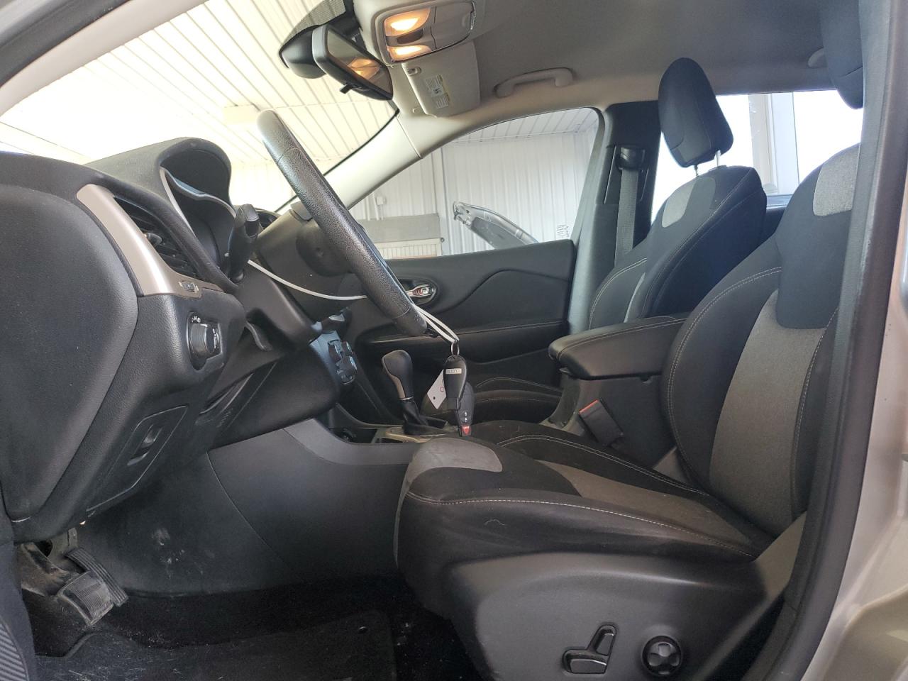 2014 Jeep Cherokee Sport VIN: 1C4PJLAB2EW162729 Lot: 81021535