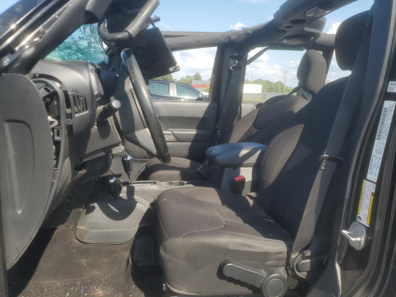 2014 Jeep Wrangler Unlimited Sport VIN: 1C4BJWDG0EL309540 Lot: 71451055