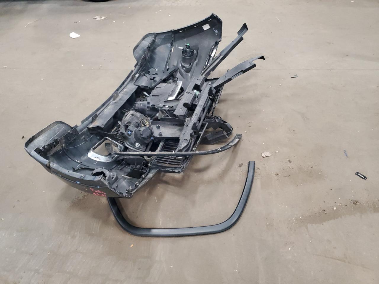 2015 Jeep Grand Cherokee Limited VIN: 1C4RJFBGXFC870704 Lot: 81839825