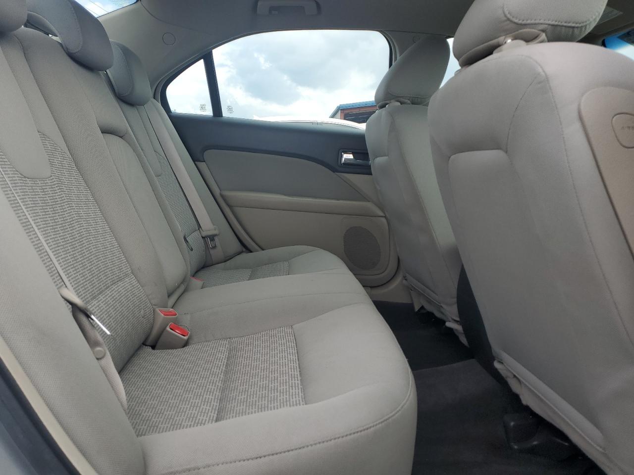 2010 Ford Fusion S VIN: 3FAHP0GA3AR285653 Lot: 80520005