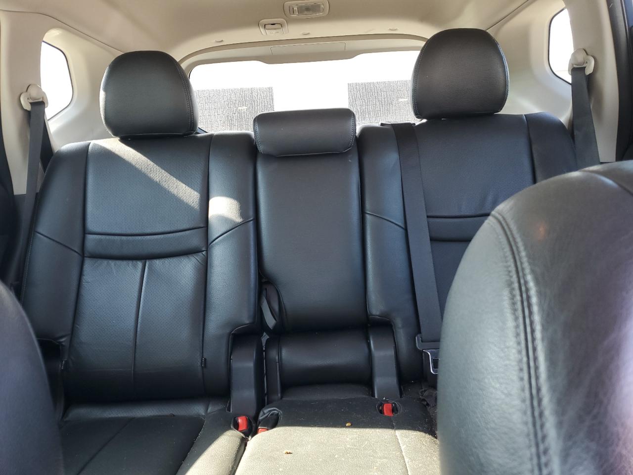 2018 Nissan Rogue S VIN: 5N1AT2MT5JC710938 Lot: 80302735