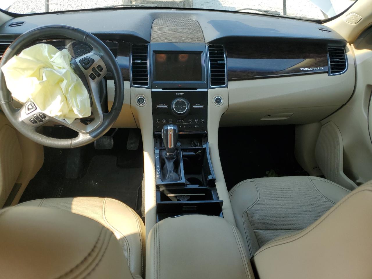 2017 Ford Taurus Limited VIN: 1FAHP2F81HG123595 Lot: 71133185