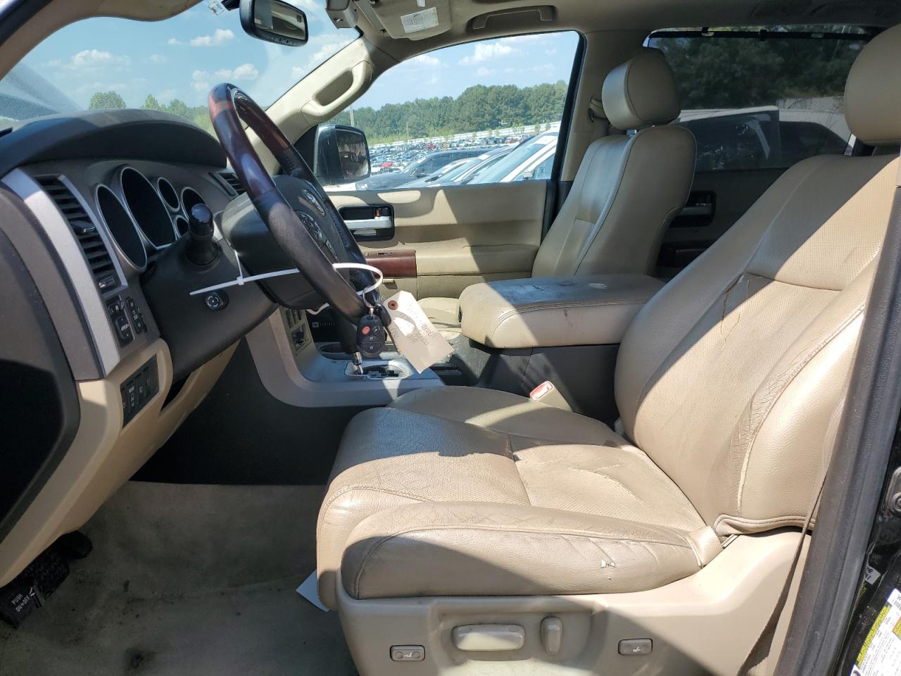 2011 Toyota Sequoia Platinum VIN: 5TDDW5G13BS042898 Lot: 81441325