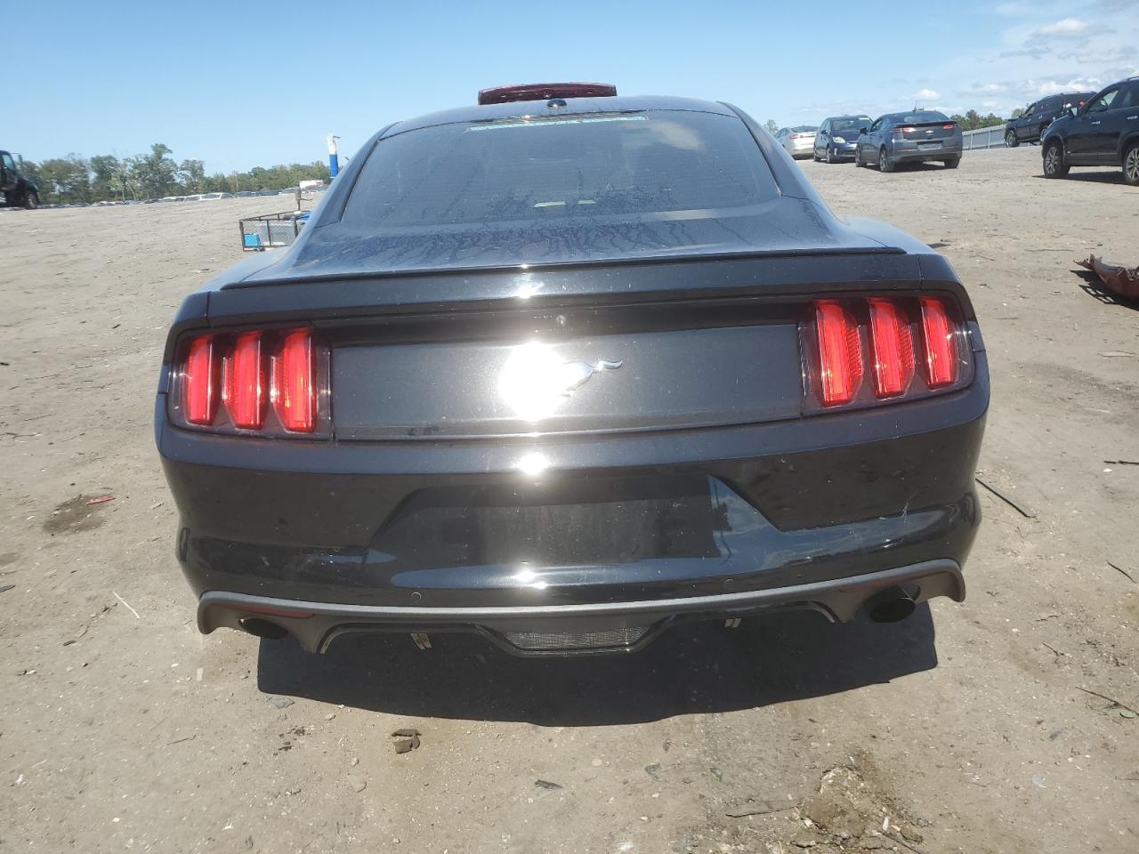 2017 Ford Mustang VIN: 1FA6P8TH2H5228057 Lot: 71389805