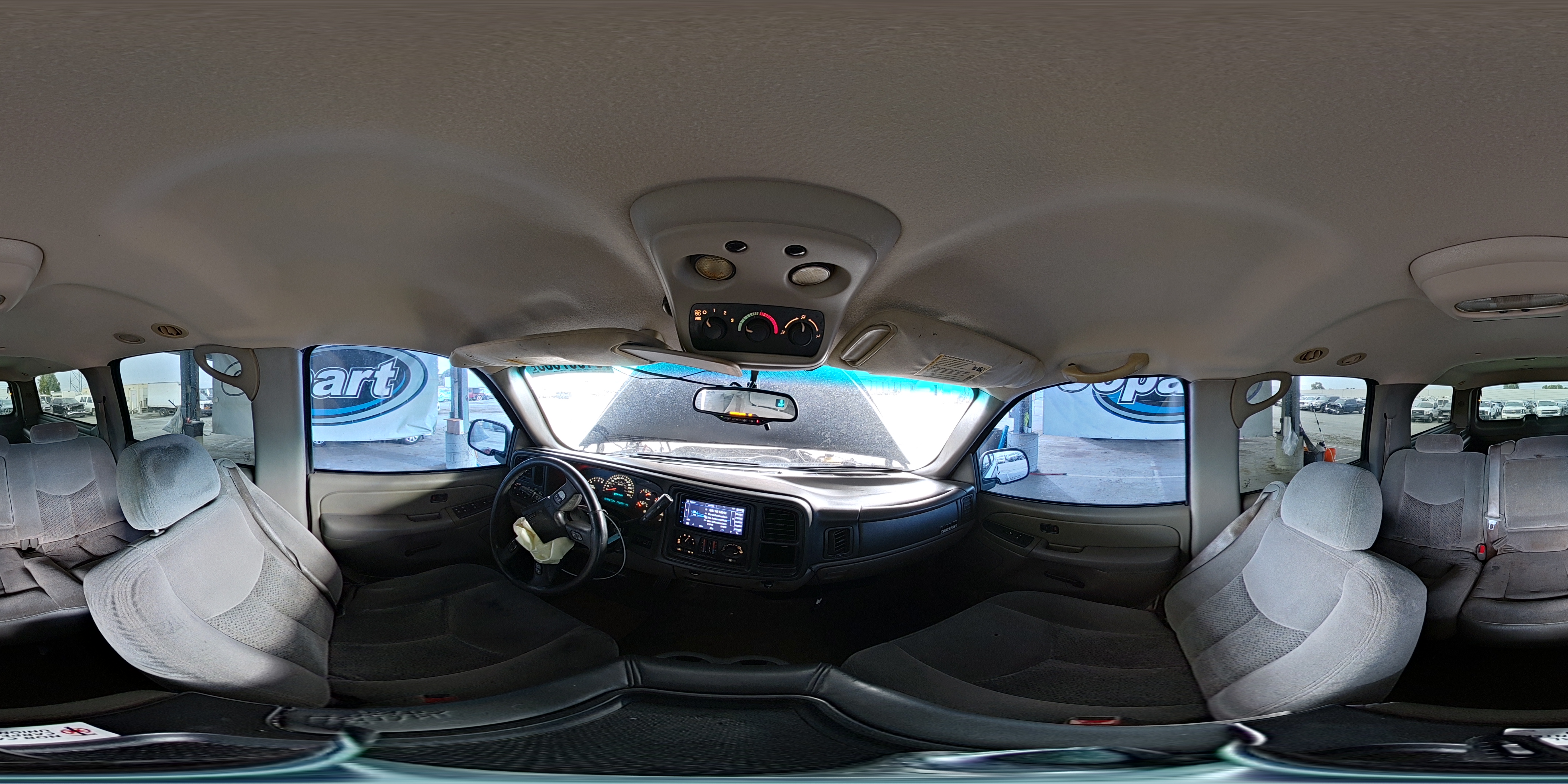 2005 Chevrolet Suburban C1500 VIN: 1GNEC16Z25J129178 Lot: 81907635