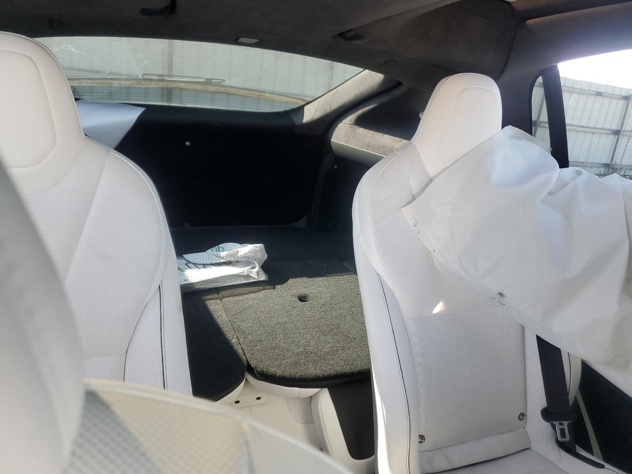 2023 Tesla Model X VIN: 7SAXCBE6XPF373480 Lot: 71218575