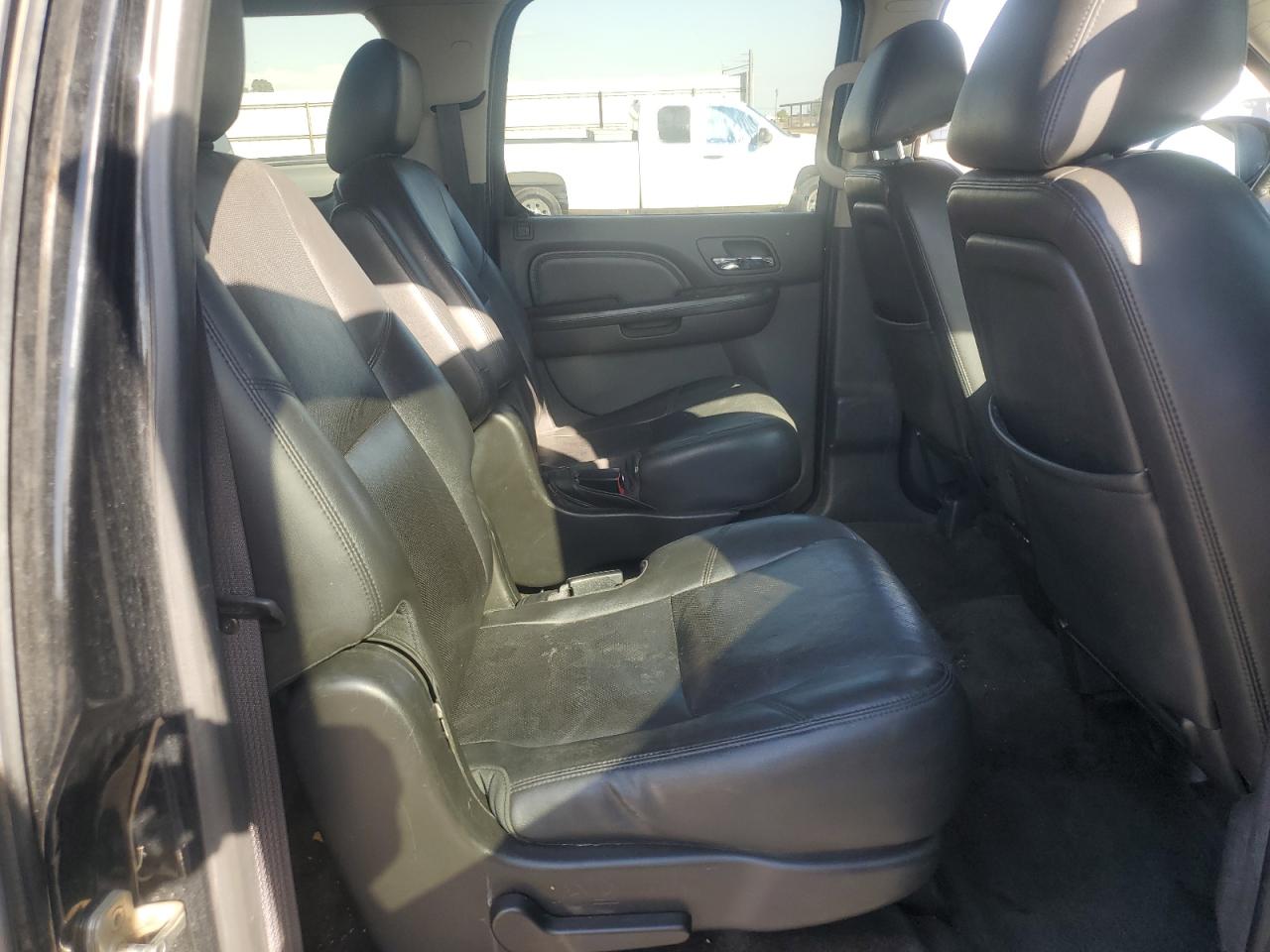 2013 GMC Yukon Xl Denali VIN: 1GKS2MEF5DR182436 Lot: 80306325