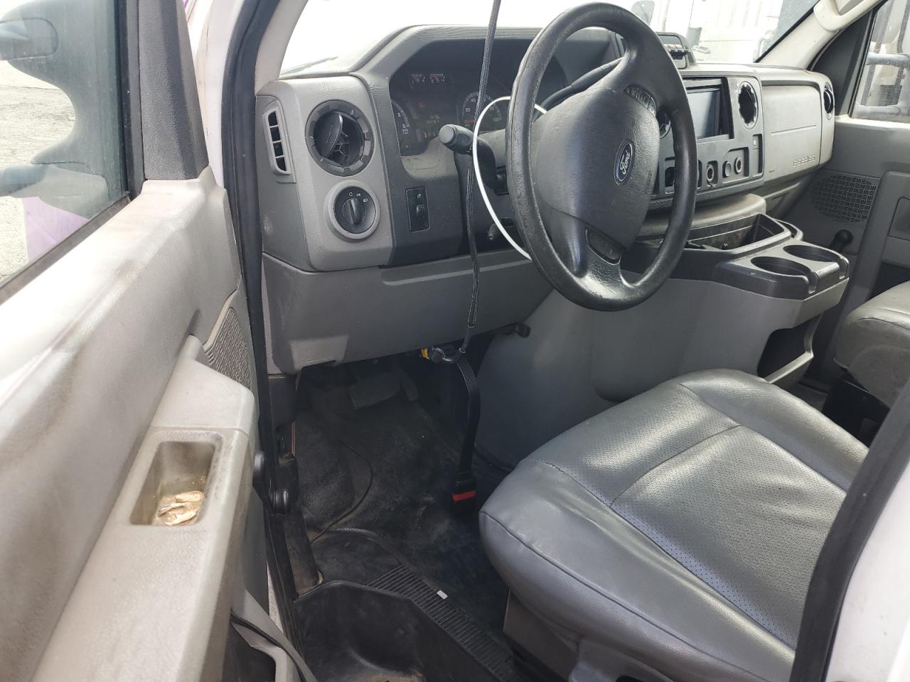 2015 Ford Econoline E450 Super Duty Cutaway Van VIN: 1FDXE4FS3FDA13757 Lot: 71673745