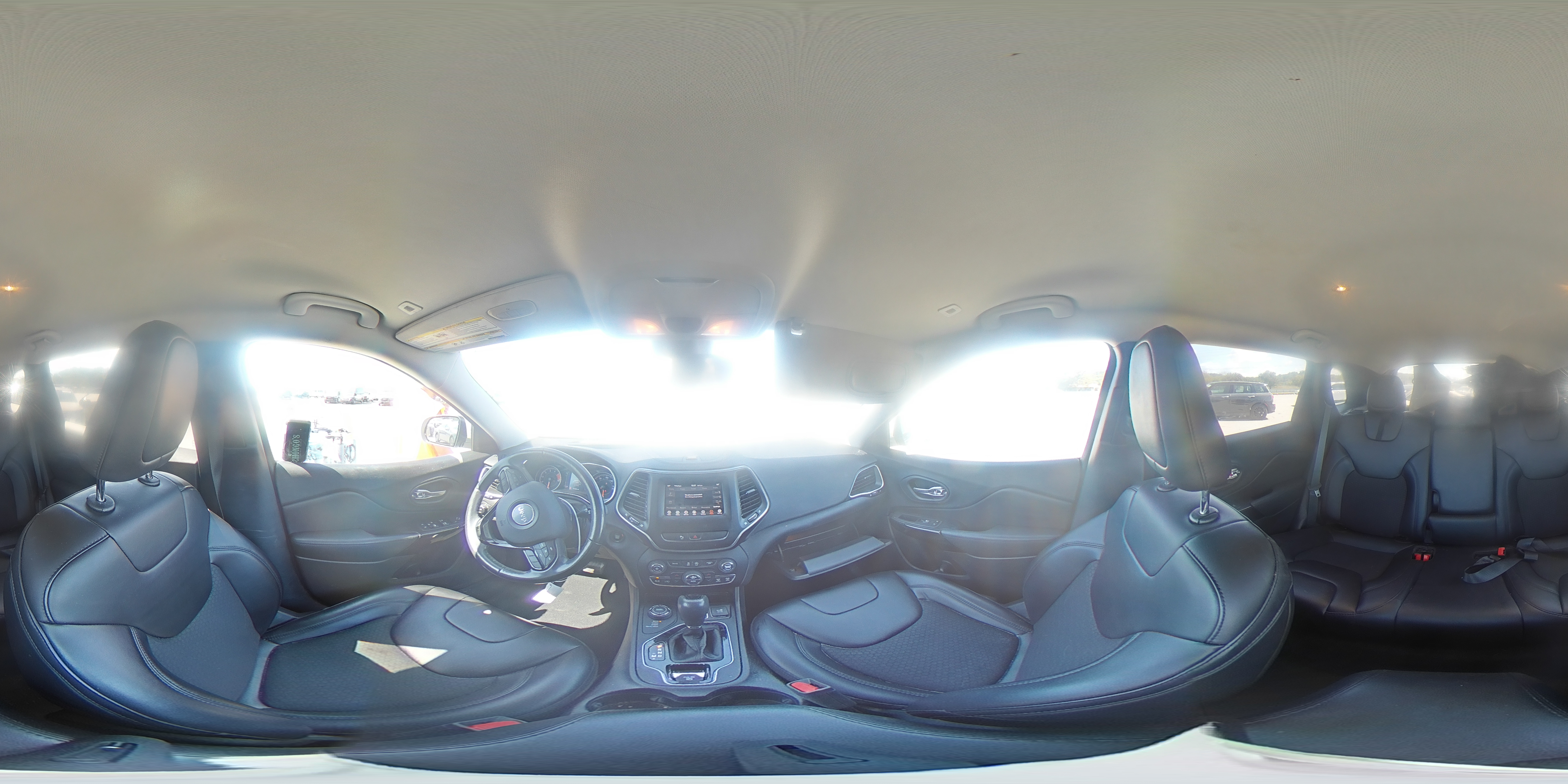 2019 Jeep Cherokee Latitude Plus VIN: 1C4PJMLX6KD485879 Lot: 83935975