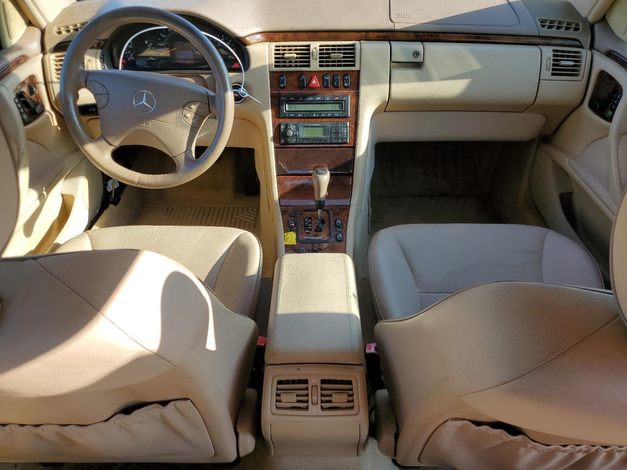 2000 Mercedes-Benz E 320 VIN: WDBJF65J9YB066181 Lot: 82053715