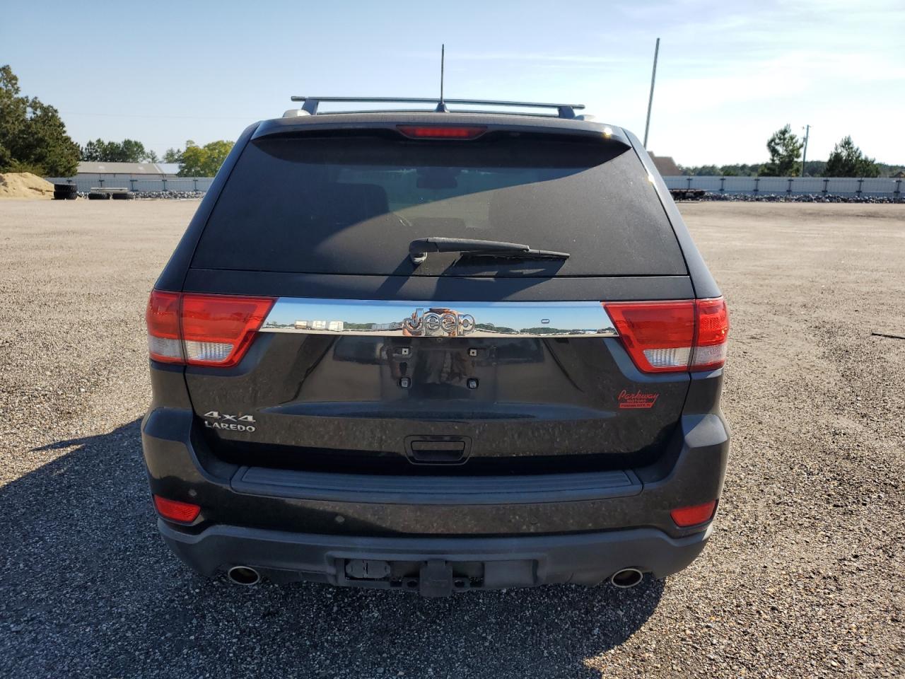 2011 Jeep Grand Cherokee Laredo VIN: 1J4RR4GT0BC548855 Lot: 71668045