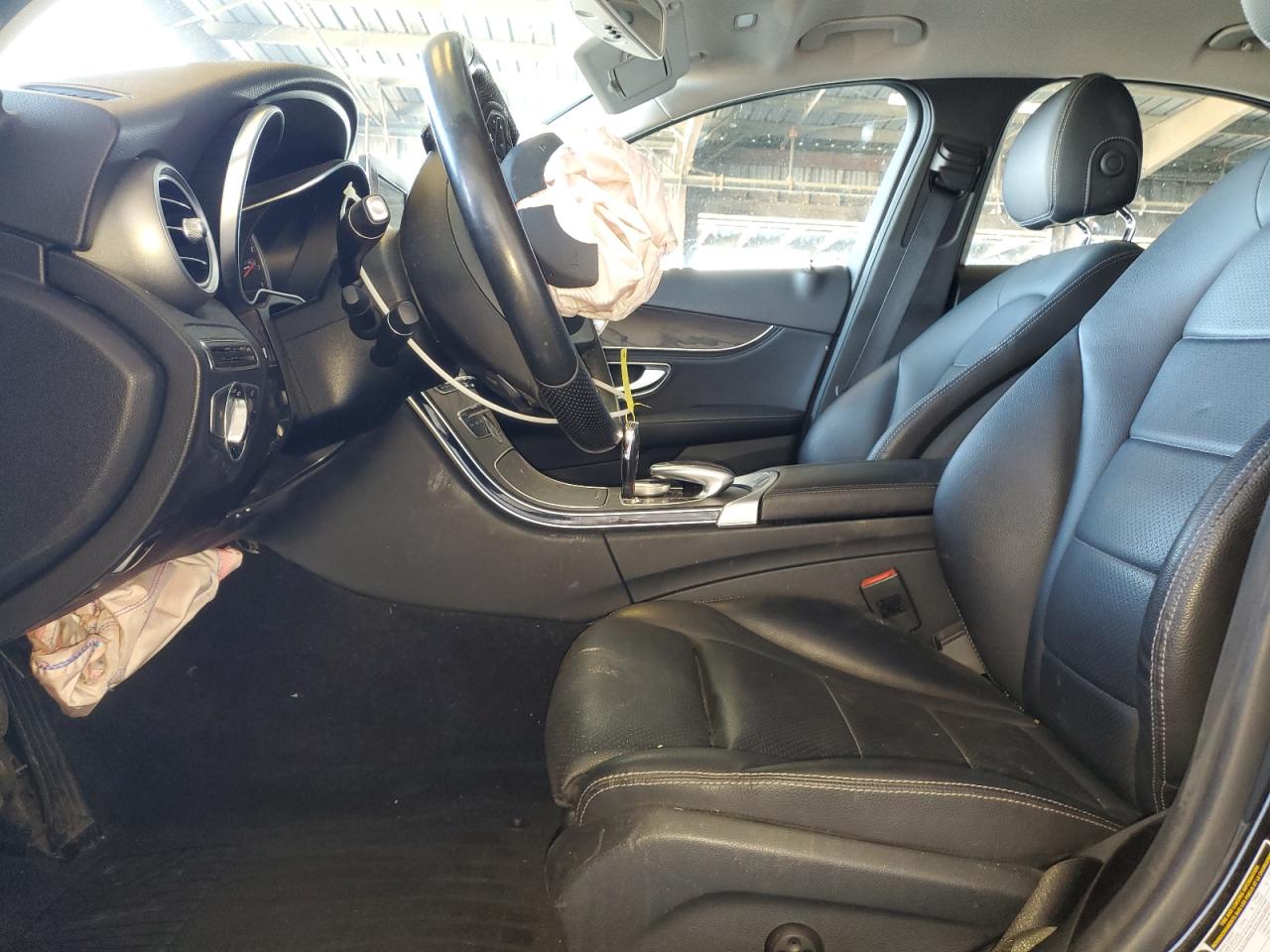 2015 Mercedes-Benz C 300 VIN: 55SWF4JB8FU075618 Lot: 81144895