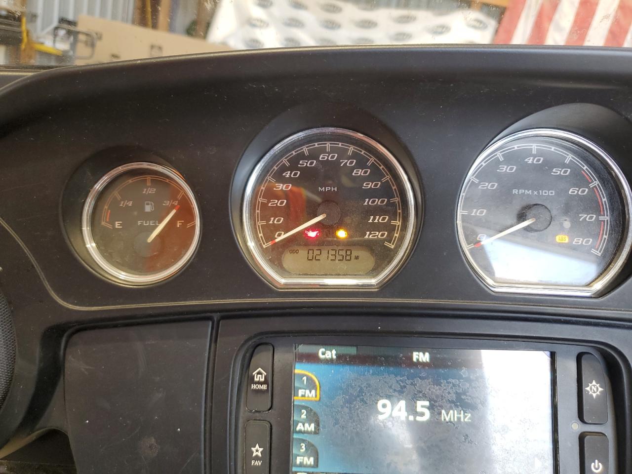 2017 Harley-Davidson Flhtcu Ultra Classic Electra Glide VIN: 1HD1FCC12HB671273 Lot: 80634325