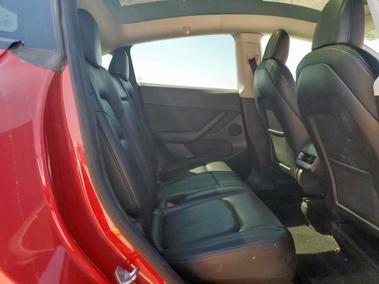 2021 Tesla Model Y VIN: 5YJYGDED5MF118330 Lot: 84453915