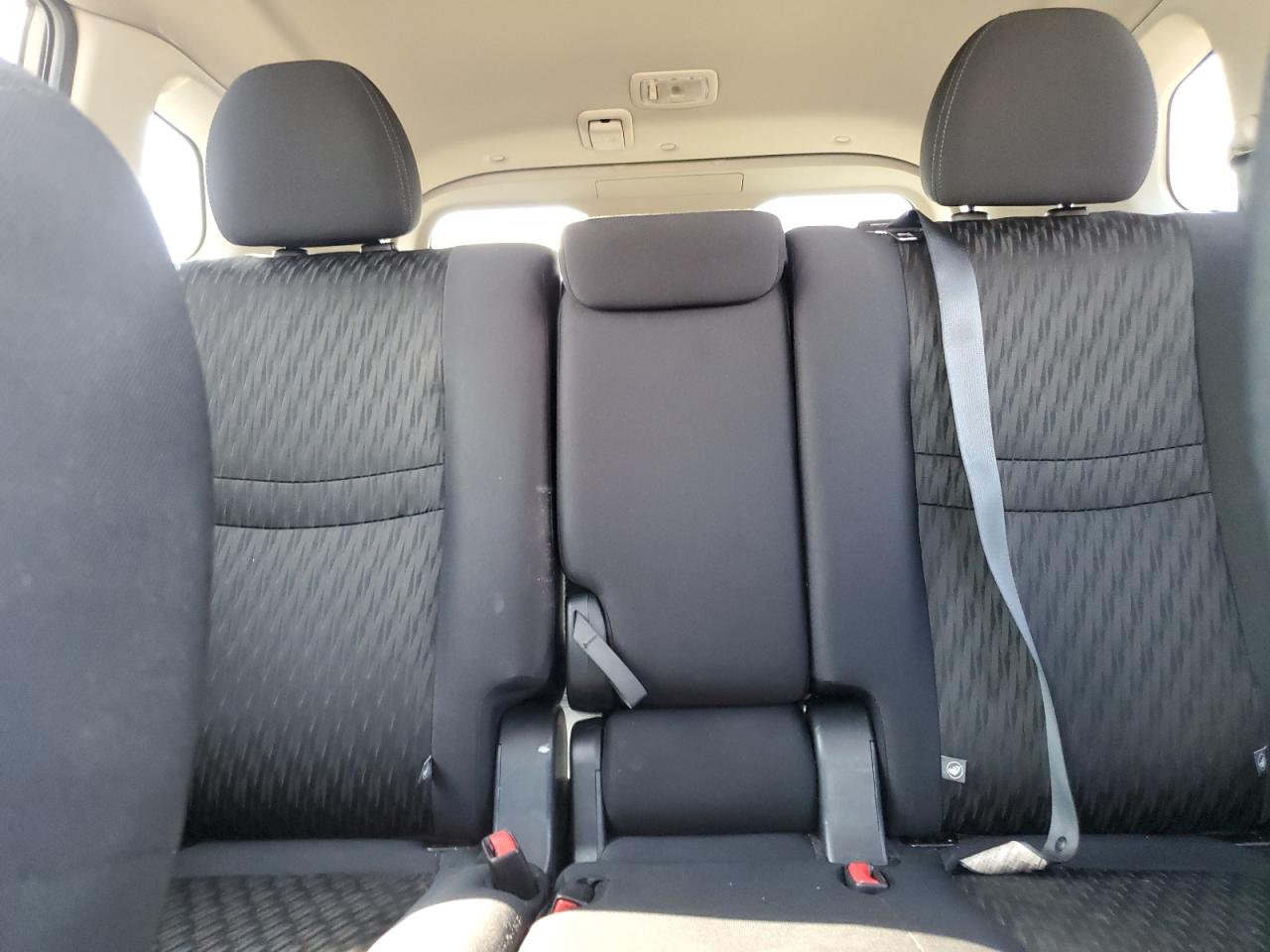 2019 Nissan Rogue S VIN: 5N1AT2MV2KC786605 Lot: 81551695