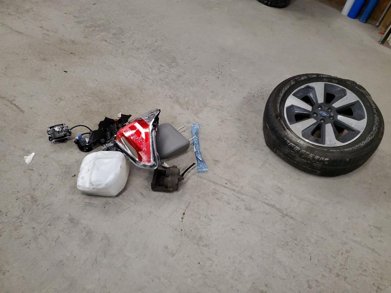 2017 Subaru Forester 2.5I Limited VIN: JF2SJARC0HH441148 Lot: 71582025