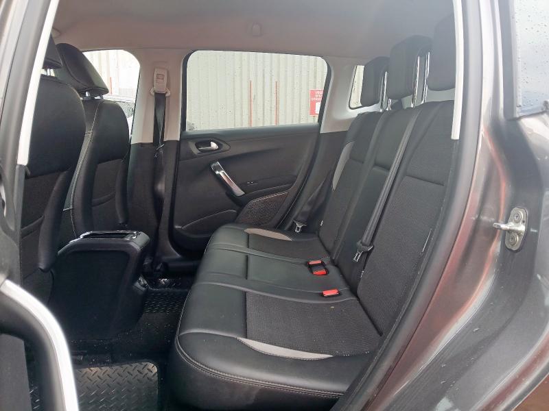 2015 PEUGEOT 2008 ALLURE E-HDI 