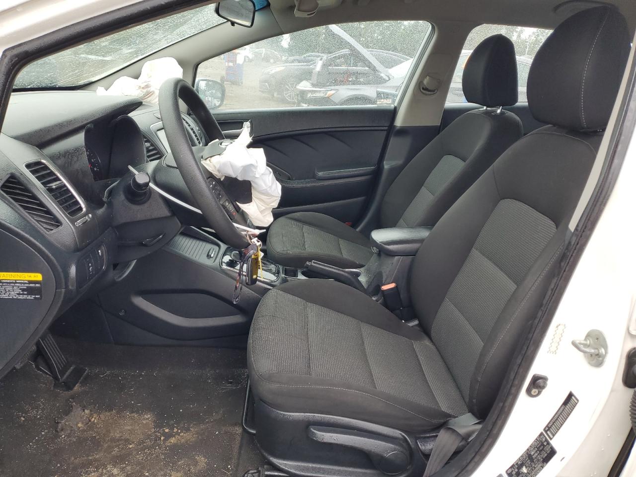 2017 Kia Forte Lx VIN: KNAFK5A81H5668665 Lot: 80010015