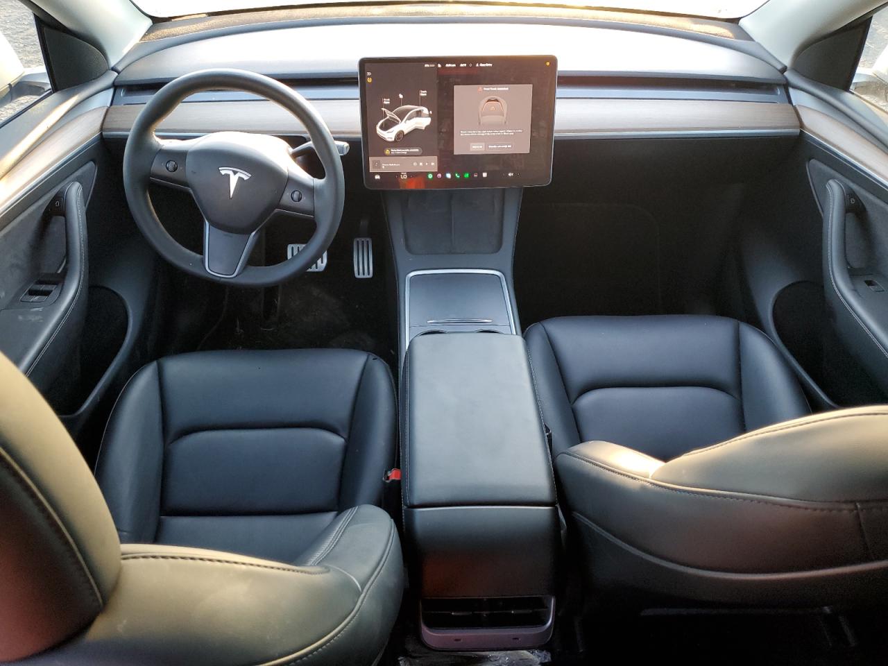 2023 Tesla Model Y VIN: 7SAYGDEF1PF749598 Lot: 84034615