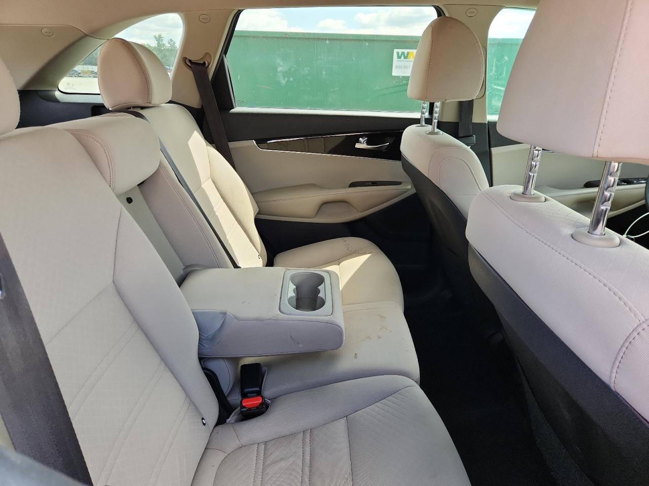 2020 Kia Sorento L VIN: 5XYPG4A3XLG631623 Lot: 80144255