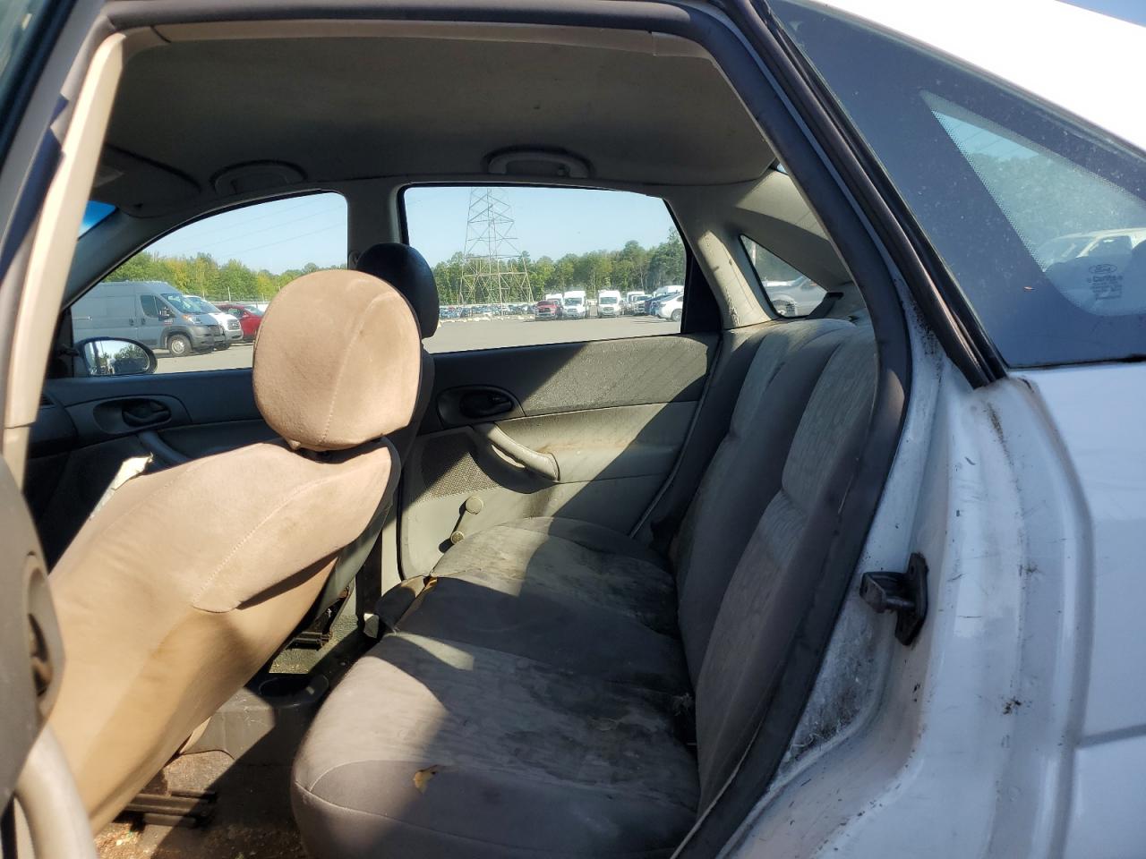 2005 Ford Focus Zx4 VIN: 1FAFP34N45W152158 Lot: 71195755