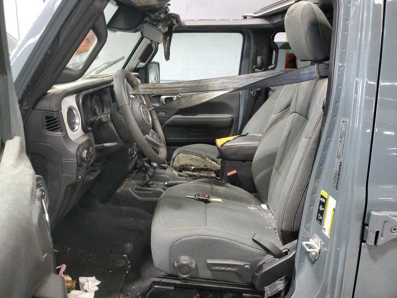 2025 Jeep Wrangler Sahara 4Xe VIN: 1C4RJXP6XSW586133 Lot: 80733825