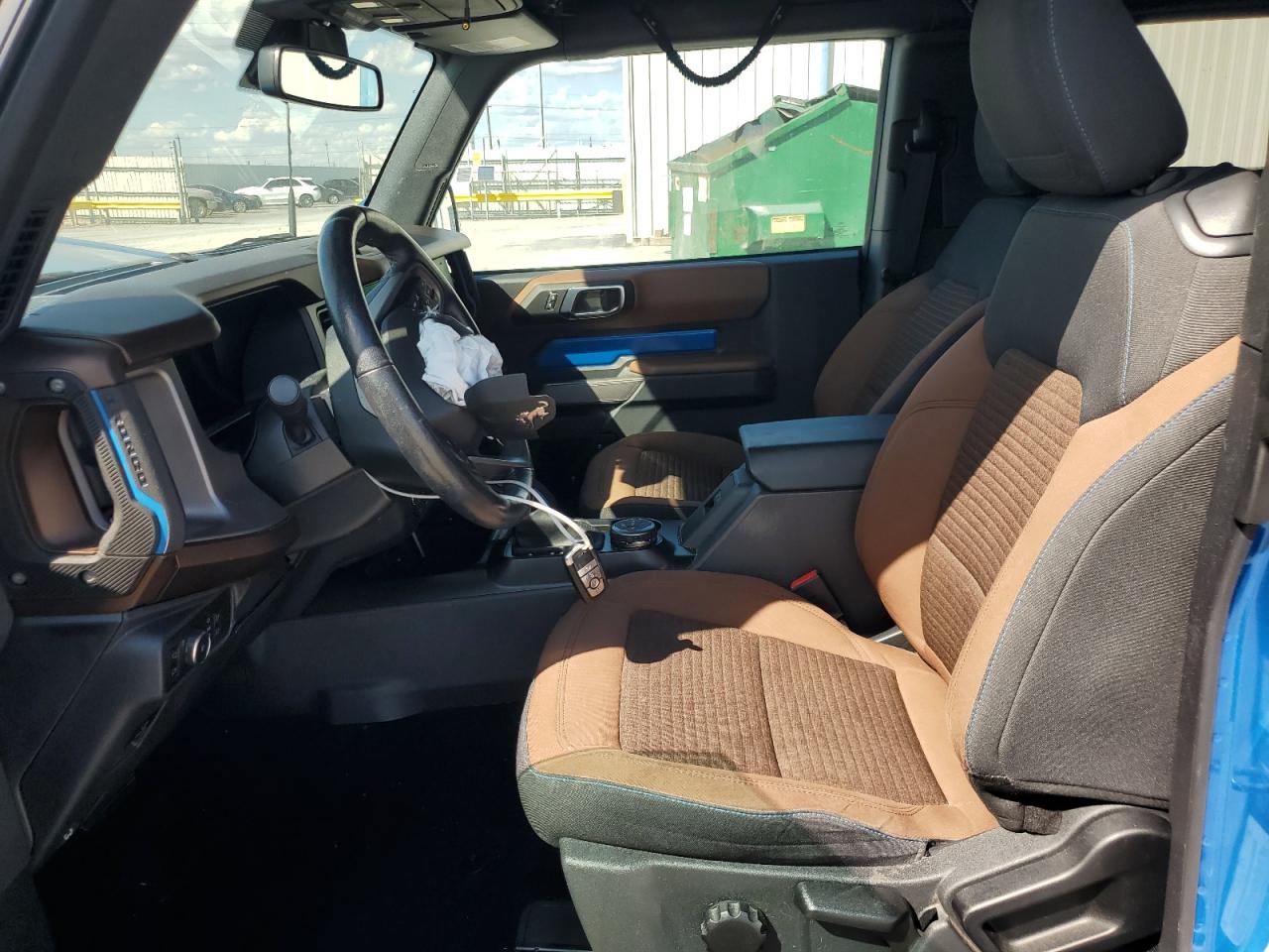 2022 Ford Bronco Base VIN: 1FMDE5AP1NLB09404 Lot: 81555805