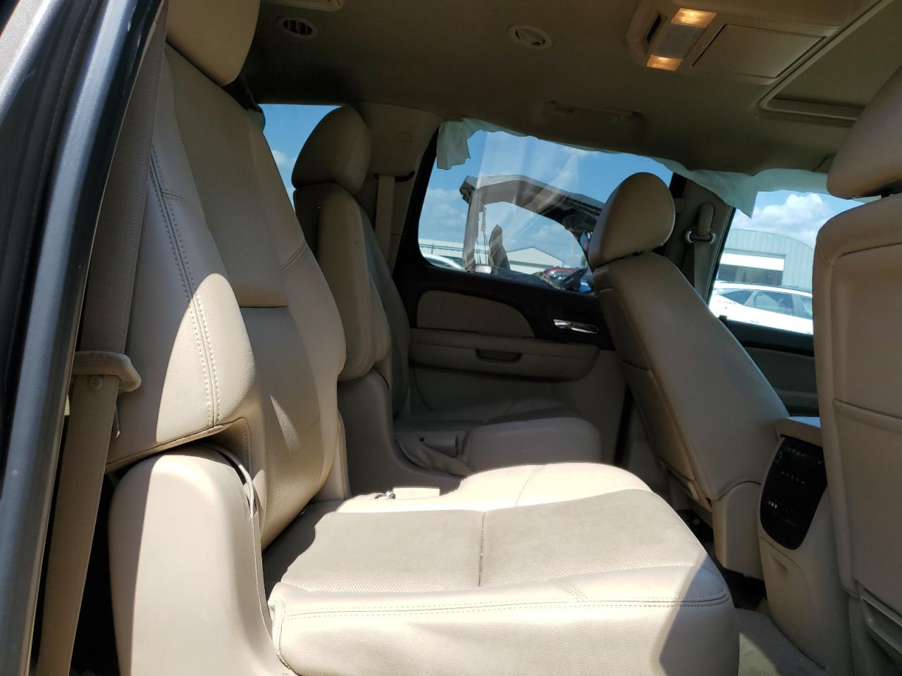 2013 Chevrolet Suburban K1500 Ltz VIN: 1GNSKKE79DR281910 Lot: 84017445