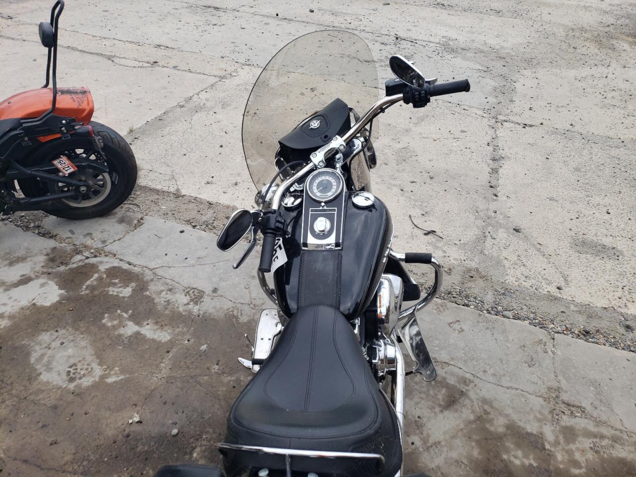 2016 Harley-Davidson Flstn Softail Deluxe VIN: 1HD1JDV13GB044663 Lot: 82111725