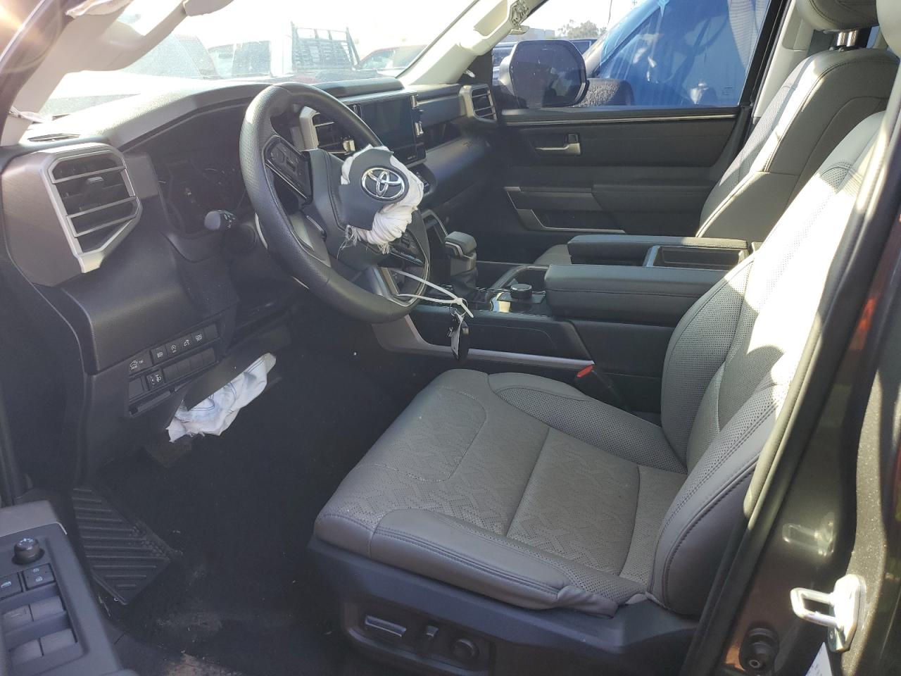 2022 Toyota Tundra Crewmax Sr VIN: 5TFLA5AB1NX007383 Lot: 71456055