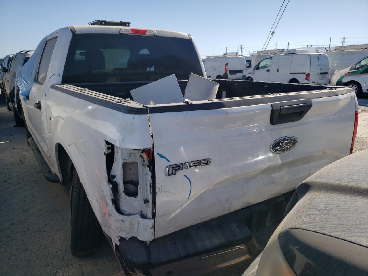 1FTEW1C80HKC25823 2017 Ford F150 Supercrew