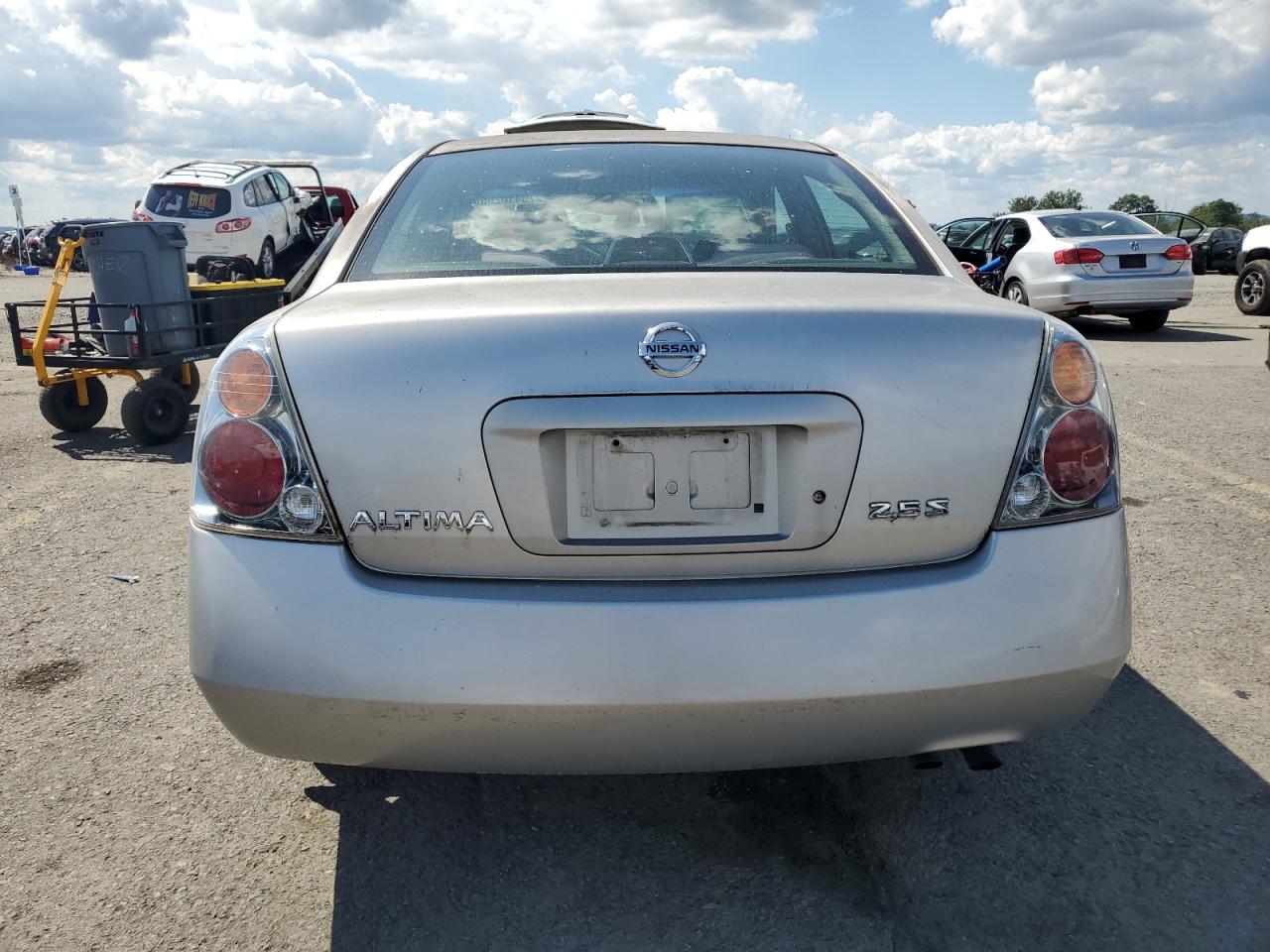 2004 Nissan Altima Base VIN: 1N4AL11DX4C115752 Lot: 70410265