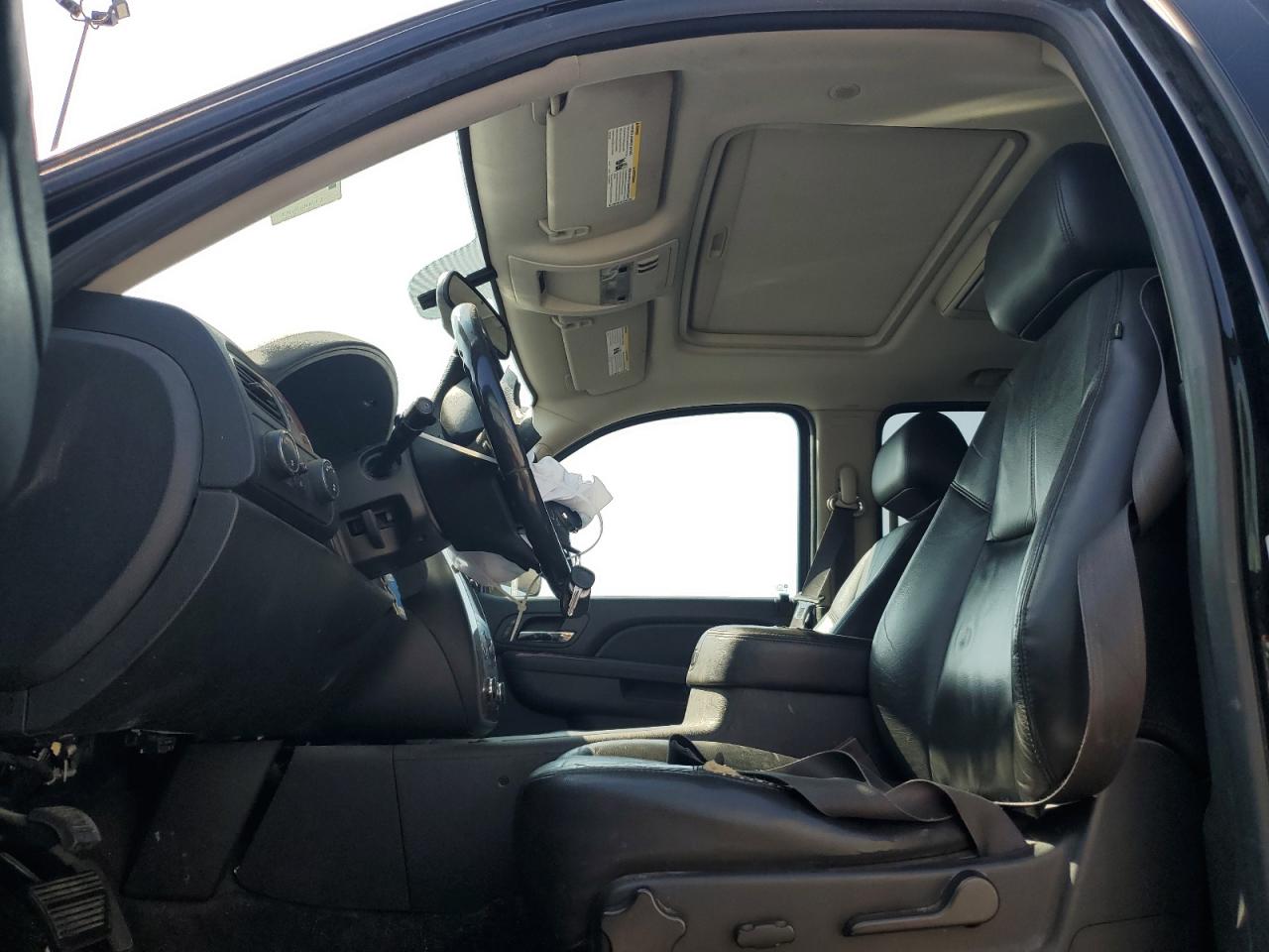 2014 Chevrolet Suburban K1500 Lt VIN: 1GNSKJE74ER233873 Lot: 71988195