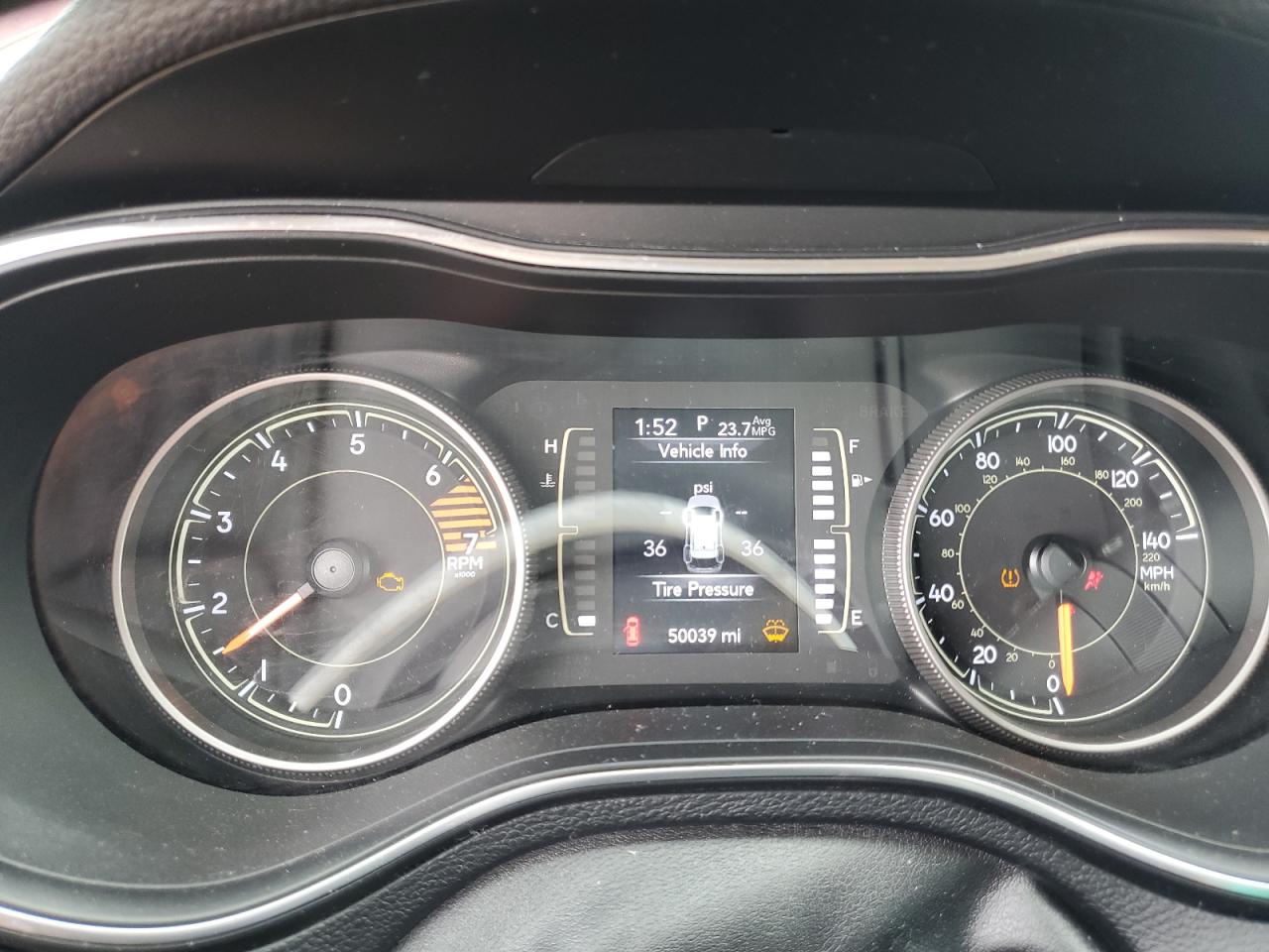 2019 Jeep Cherokee Latitude Plus VIN: 1C4PJLLB3KD262679 Lot: 81621775