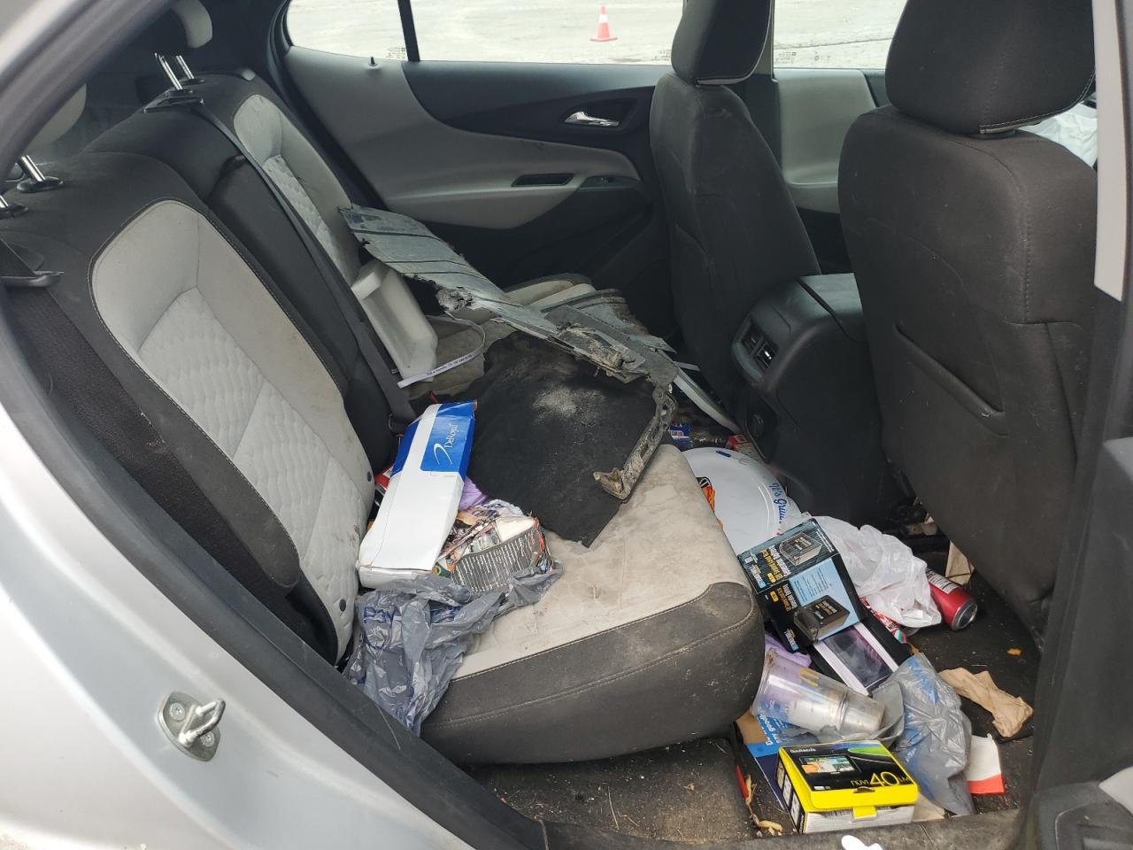 2018 Chevrolet Equinox Ls VIN: 2GNAXHEV9J6199004 Lot: 84241655