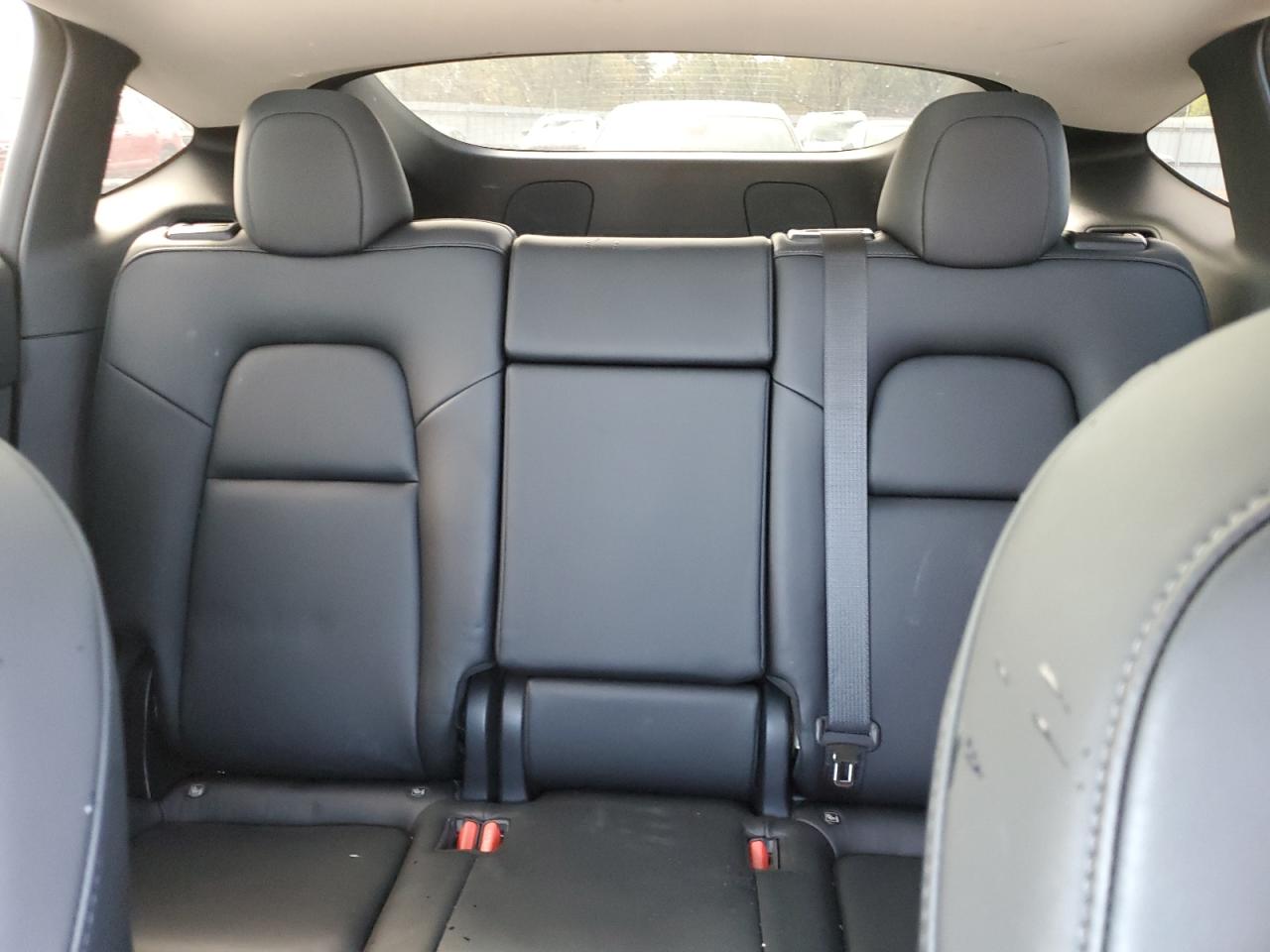 2021 Tesla Model Y VIN: 5YJYGDEFXMF268810 Lot: 70254575