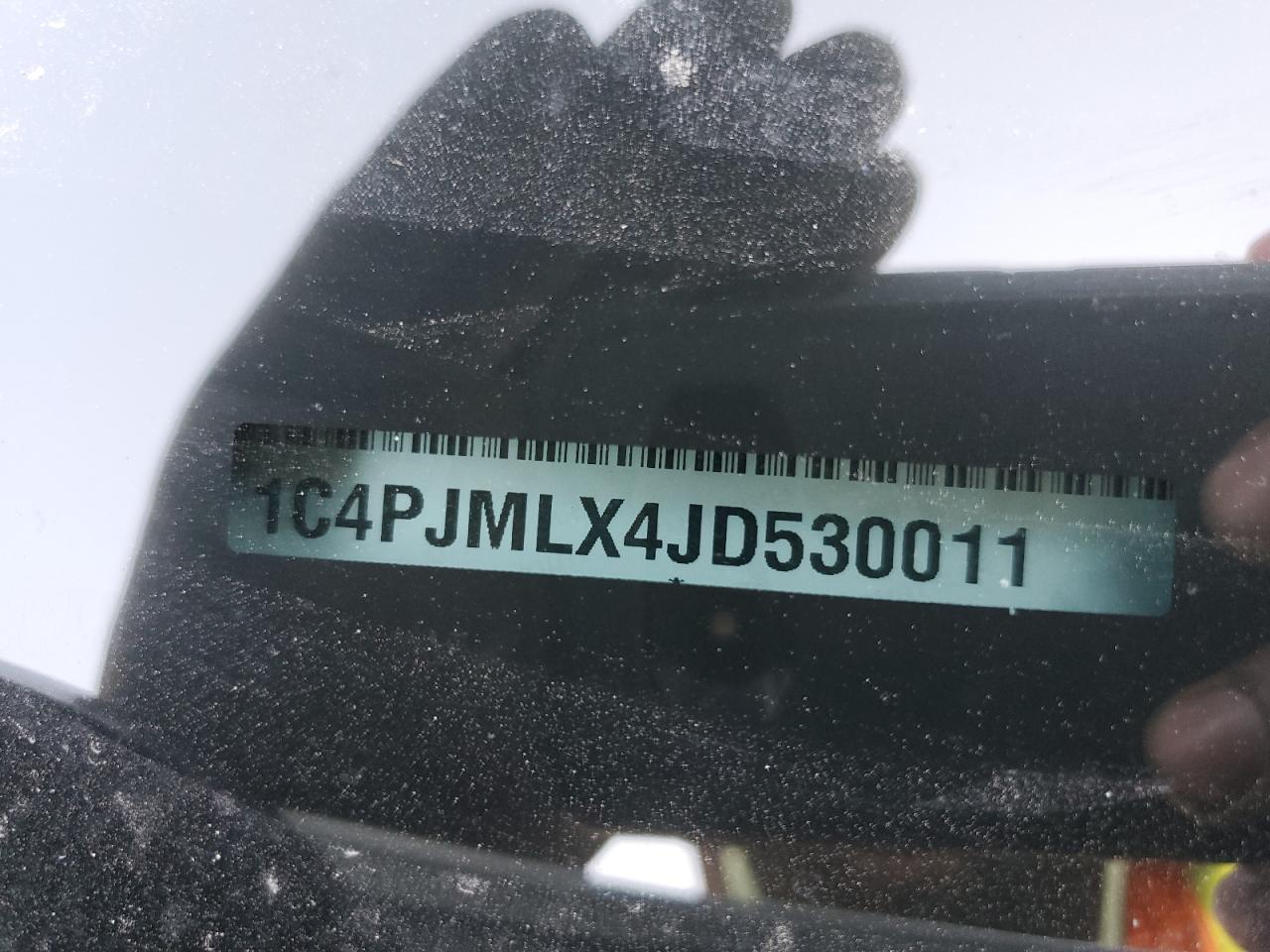 2018 Jeep Cherokee Latitude Plus VIN: 1C4PJMLX4JD530011 Lot: 84009825