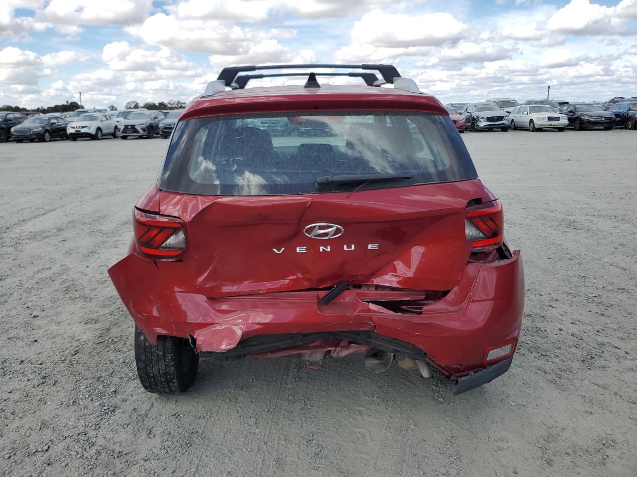 2022 Hyundai Venue Sel VIN: KMHRC8A34NU188121 Lot: 80307165