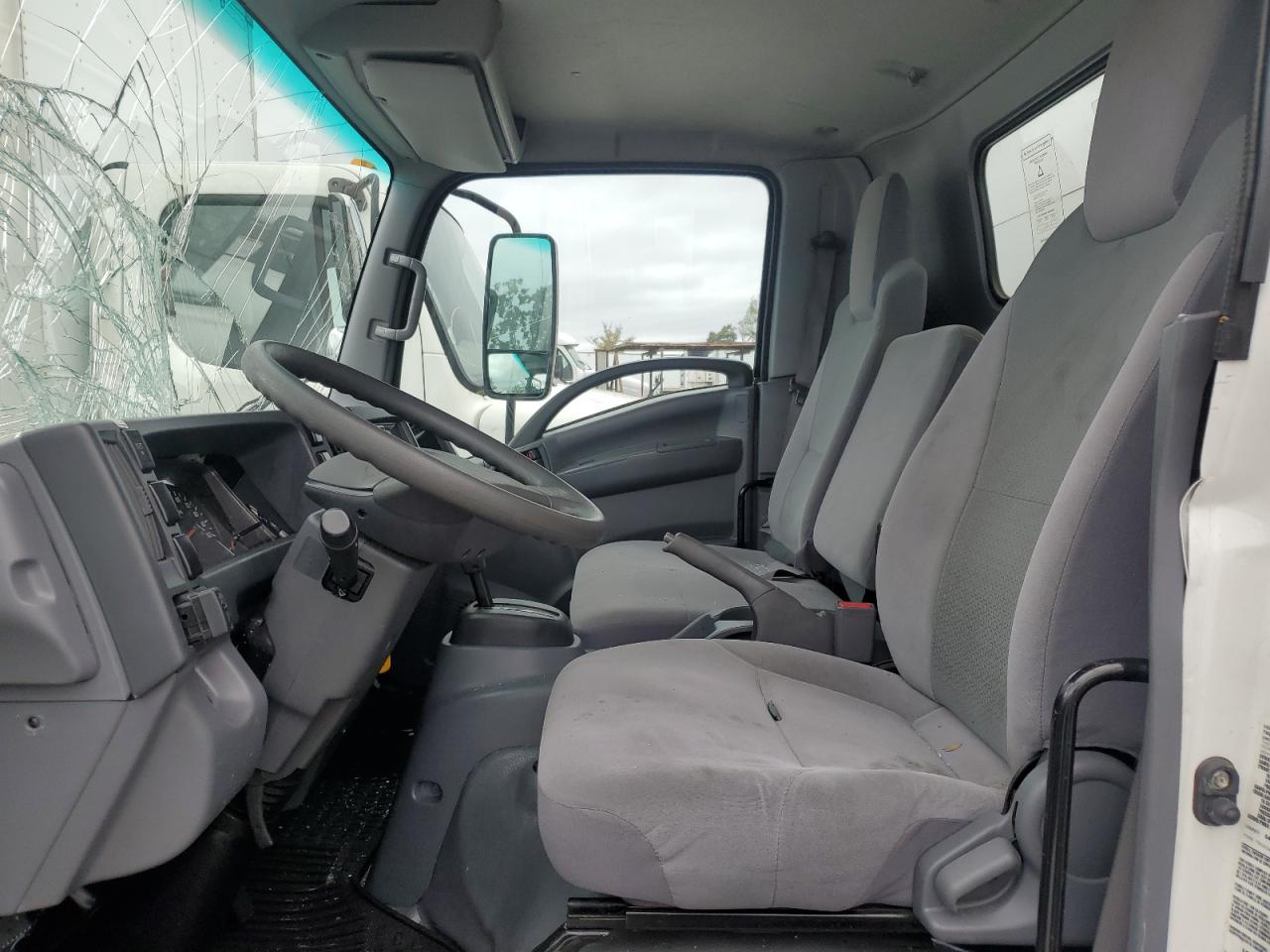 2021 Isuzu Npr Hd - Expeditor Truck VIN: 54DC4W1D5MS200206 Lot: 81500235