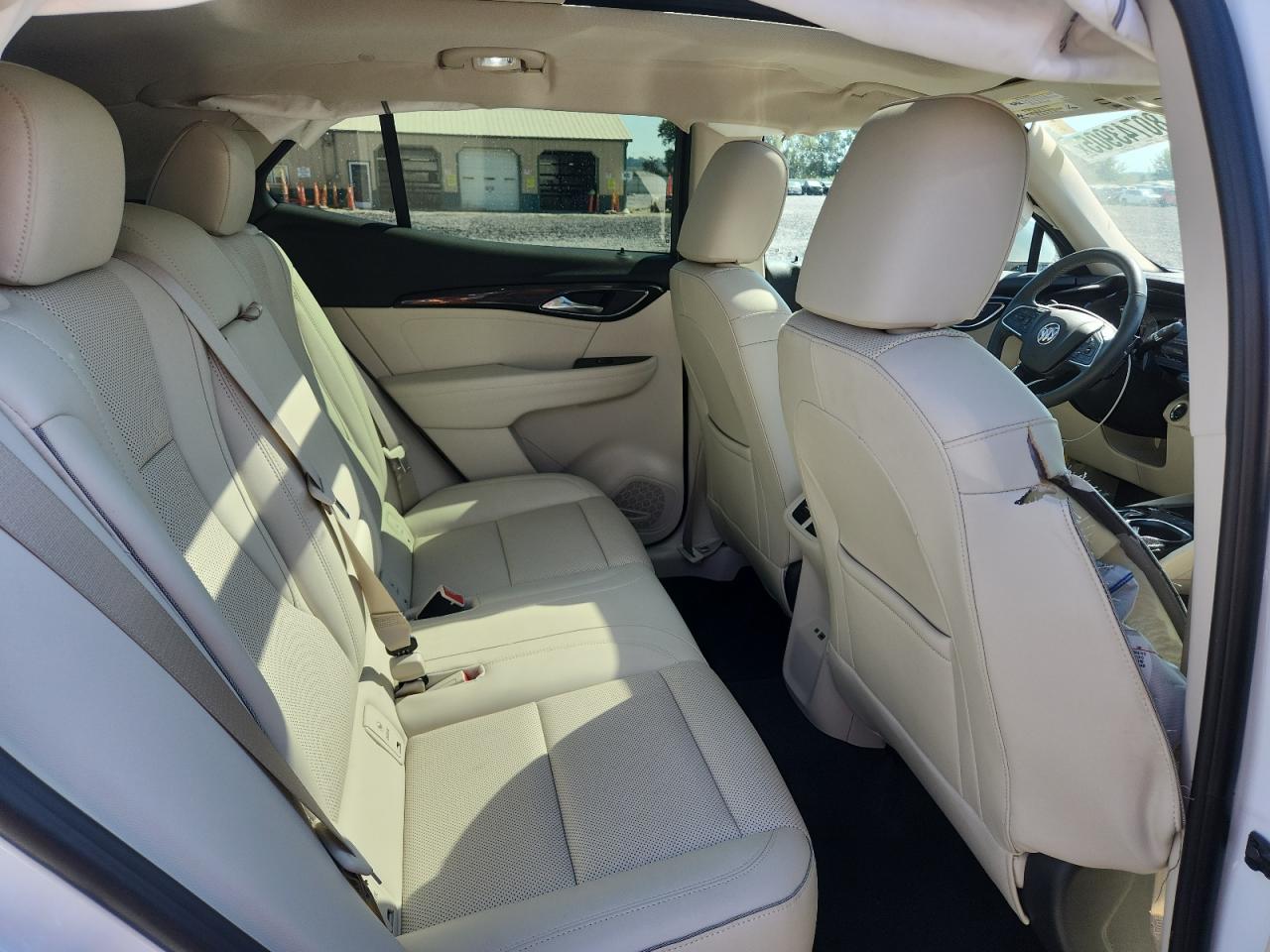 2022 Buick Envision Essence VIN: LRBFZNR41ND046101 Lot: 80743905
