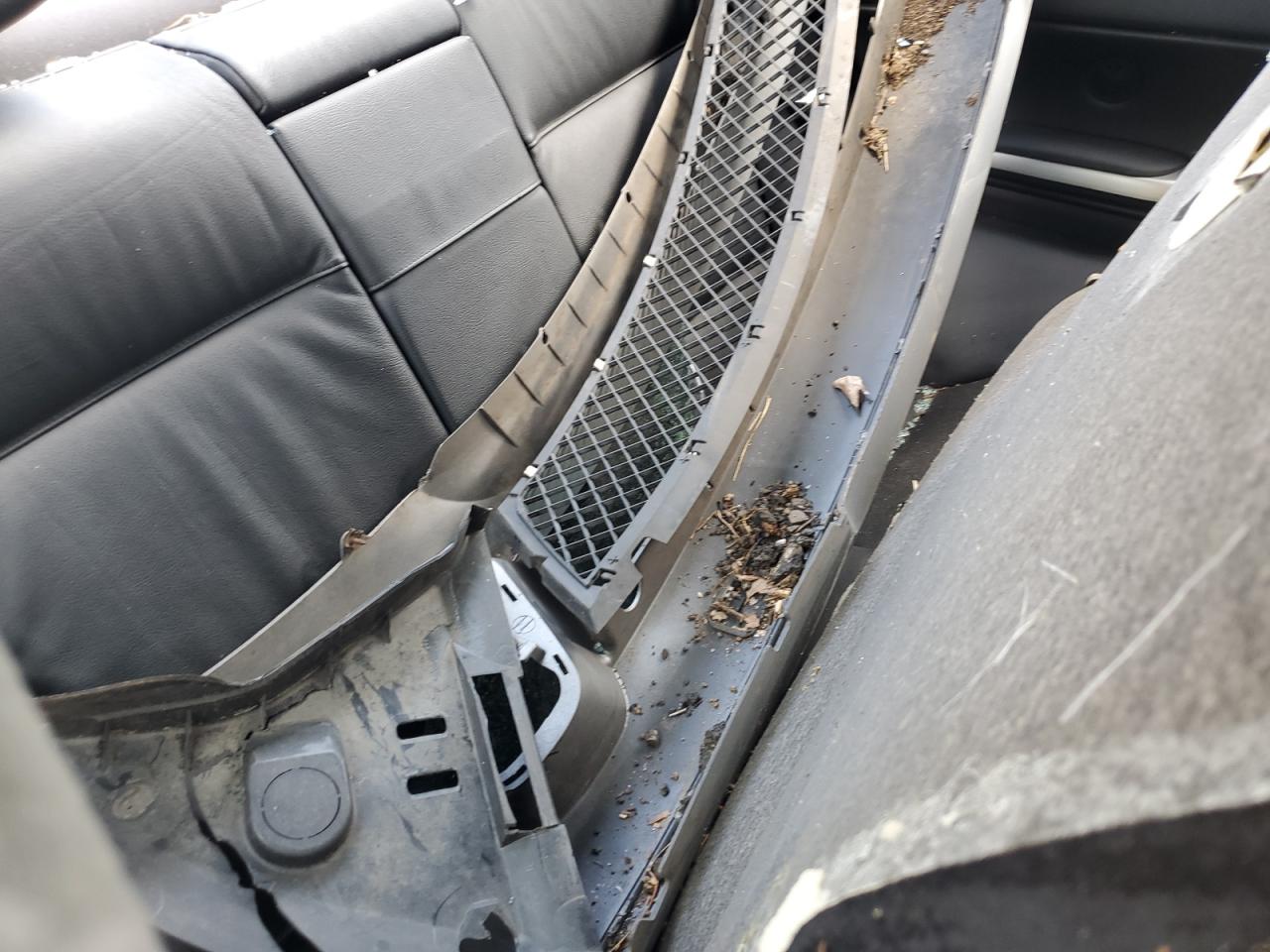 2004 BMW 330 Ci VIN: WBABD53404PD98137 Lot: 71491035