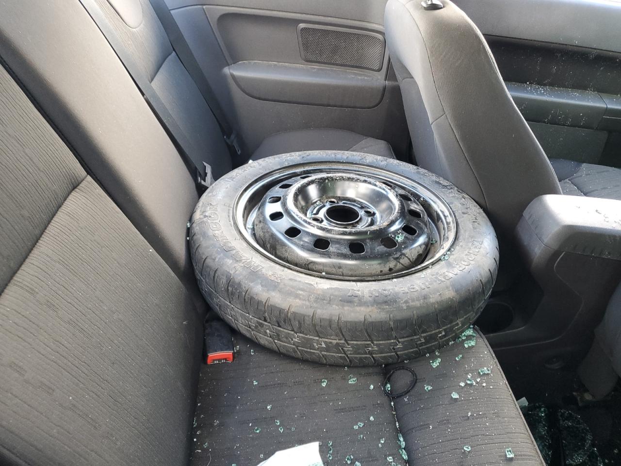 2008 Ford Focus Se VIN: 1FAHP33N78W114809 Lot: 83980975