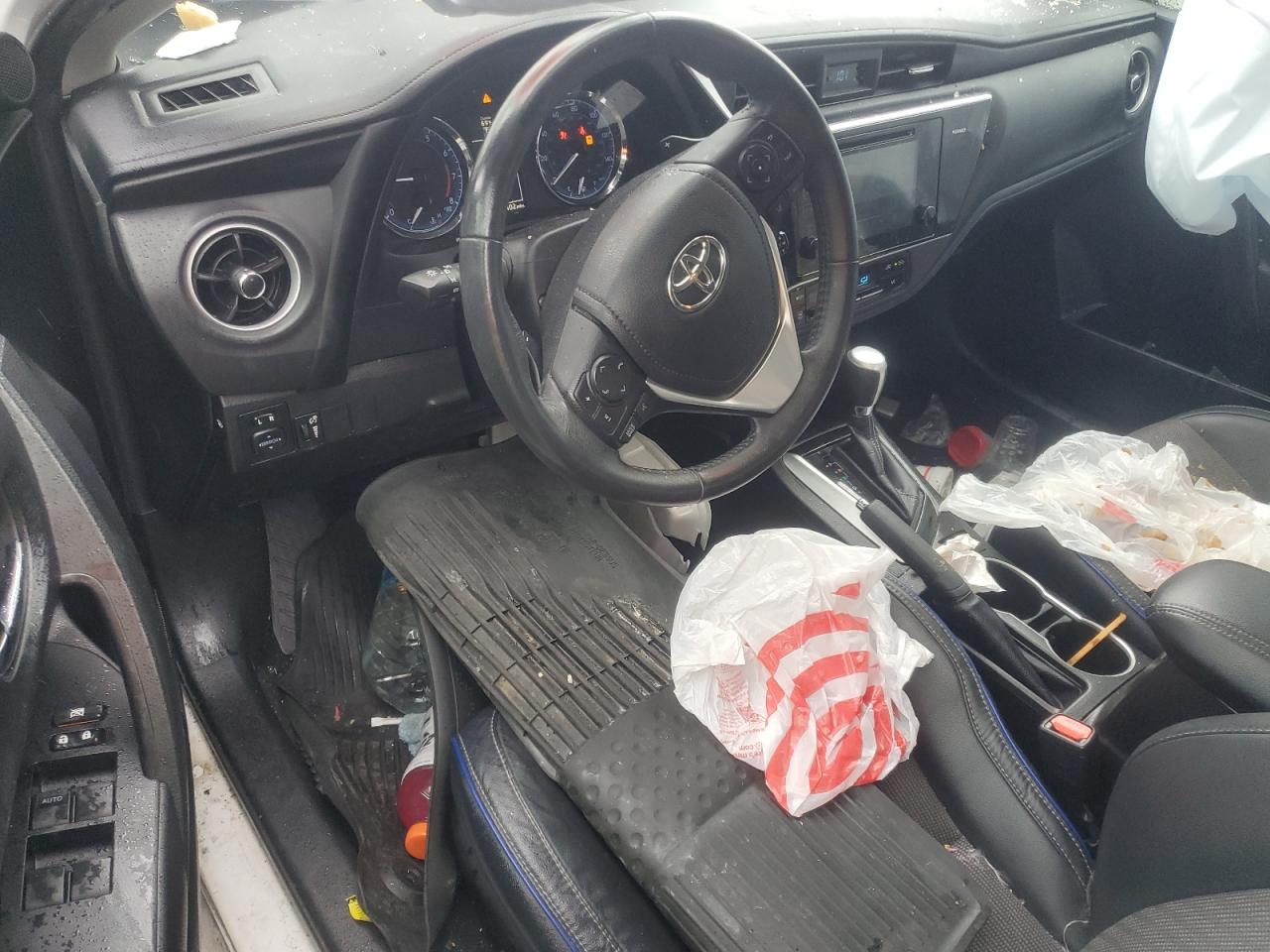 2017 Toyota Corolla L VIN: 5YFBURHE8HP589463 Lot: 82151075