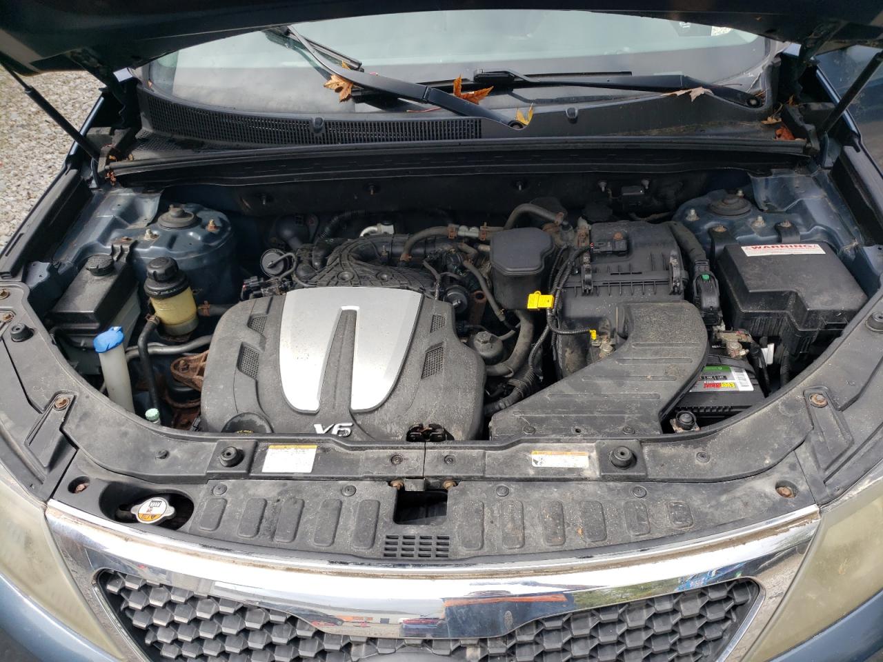 2011 Kia Sorento Base VIN: 5XYKT4A24BG151363 Lot: 83751055