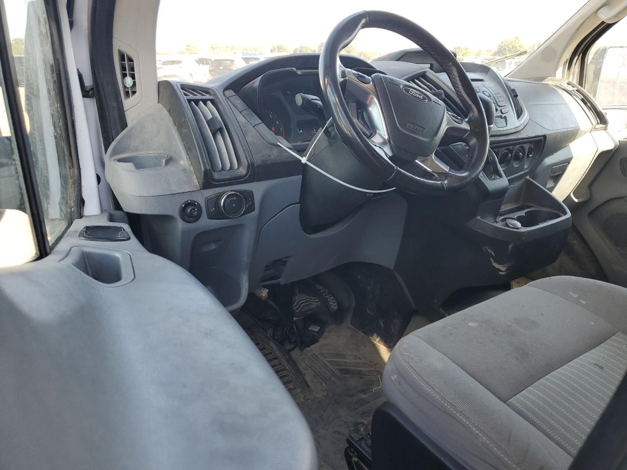 2017 Ford Transit T-250 VIN: 1FTYR2CM3HKA54606 Lot: 84548705