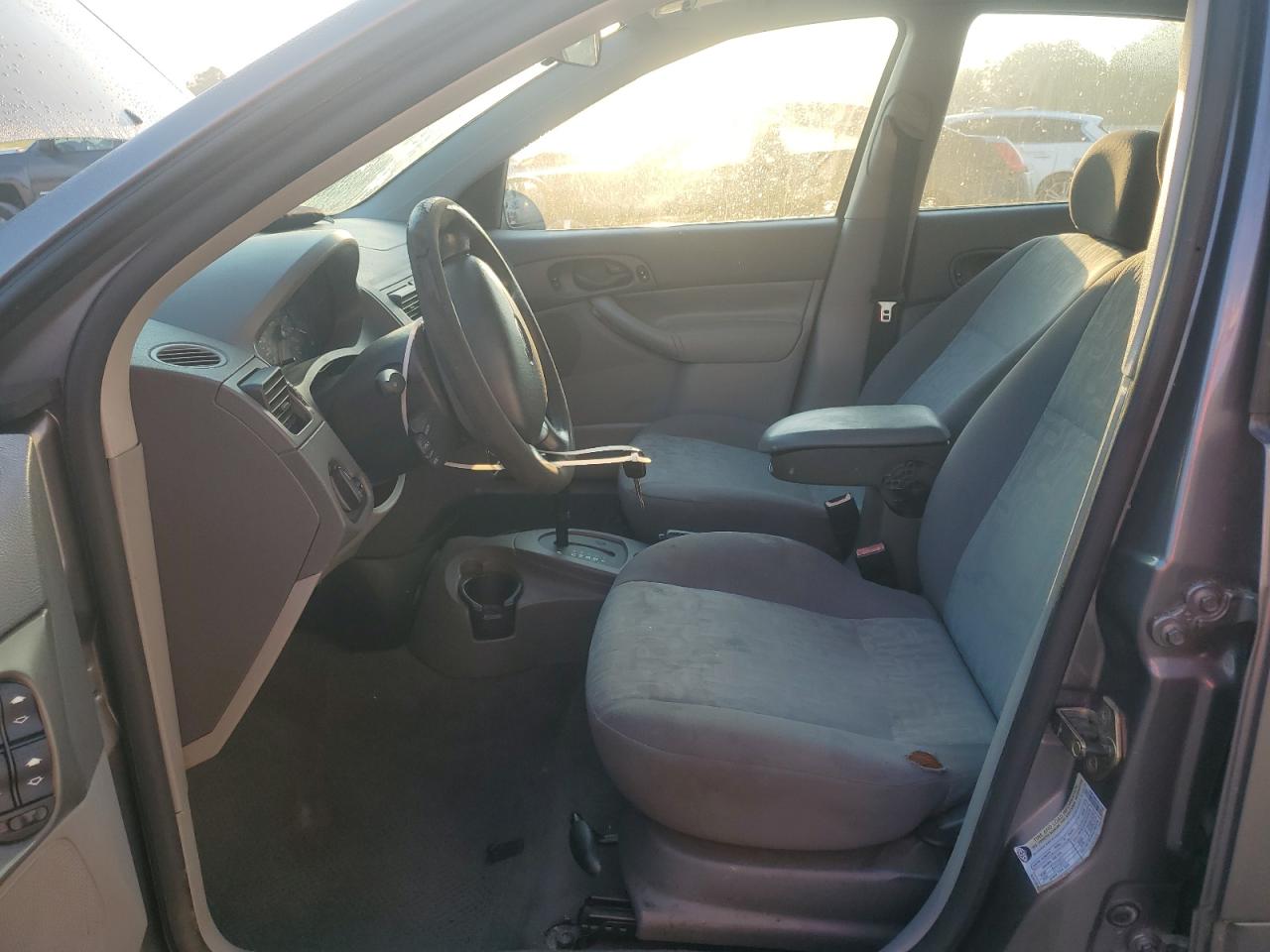 2005 Ford Focus Zx4 VIN: 1FAFP34N65W177322 Lot: 80470905